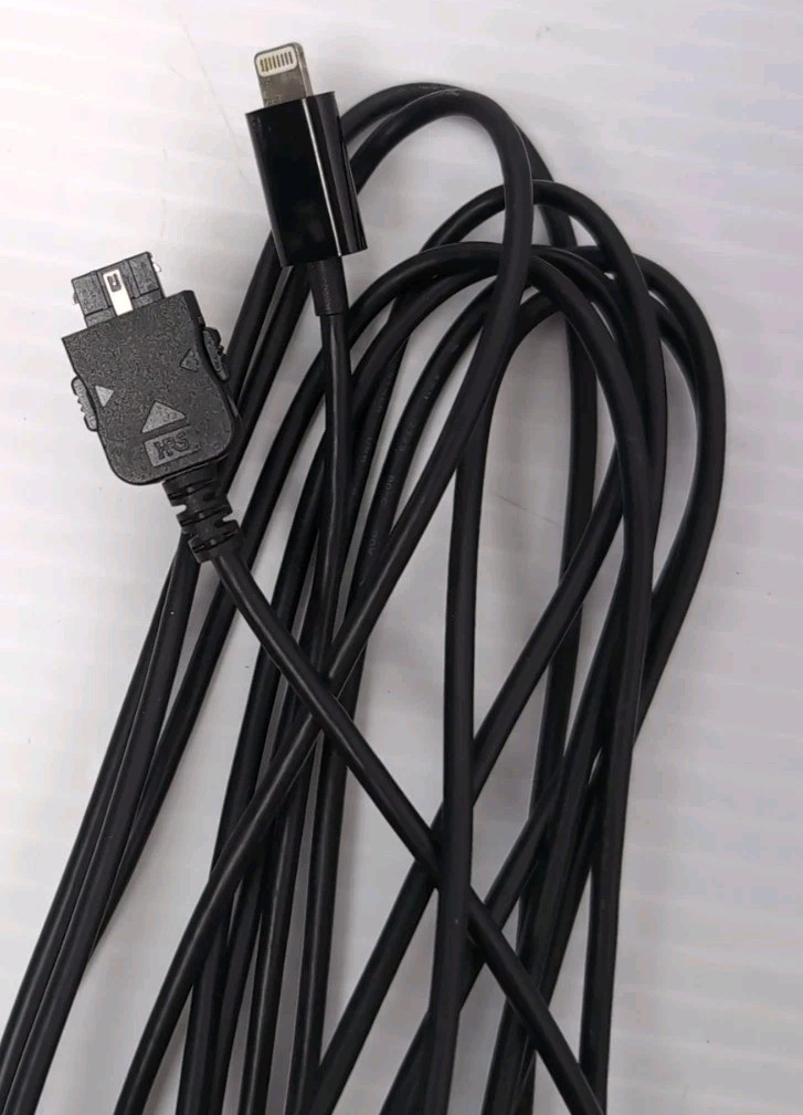 APOGEE JAM – Studio Quality Guitar USB Input Interface Cords Pictured Included