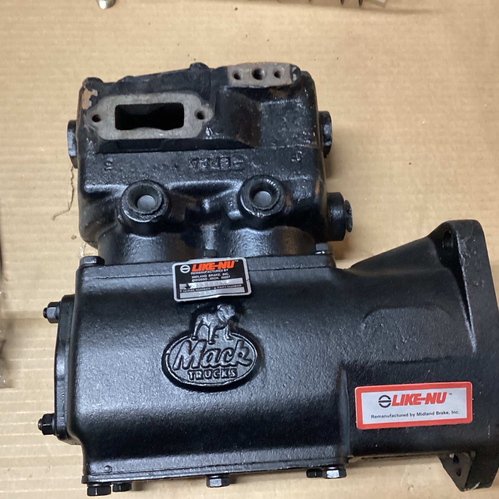 Midland Air Compressor KN13111 Reman OEM NO Core Charge OEM Mack