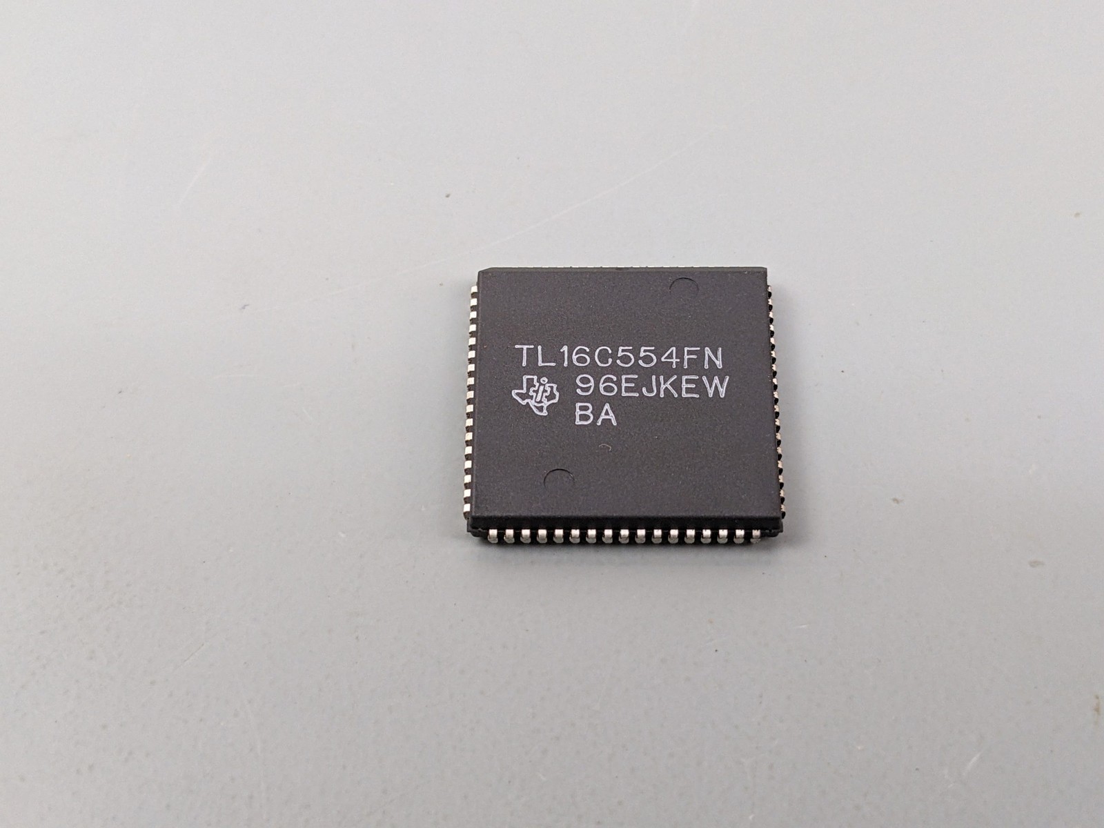 (8) TL16C554 4-Channel UART ICs (Like 4x 16550)