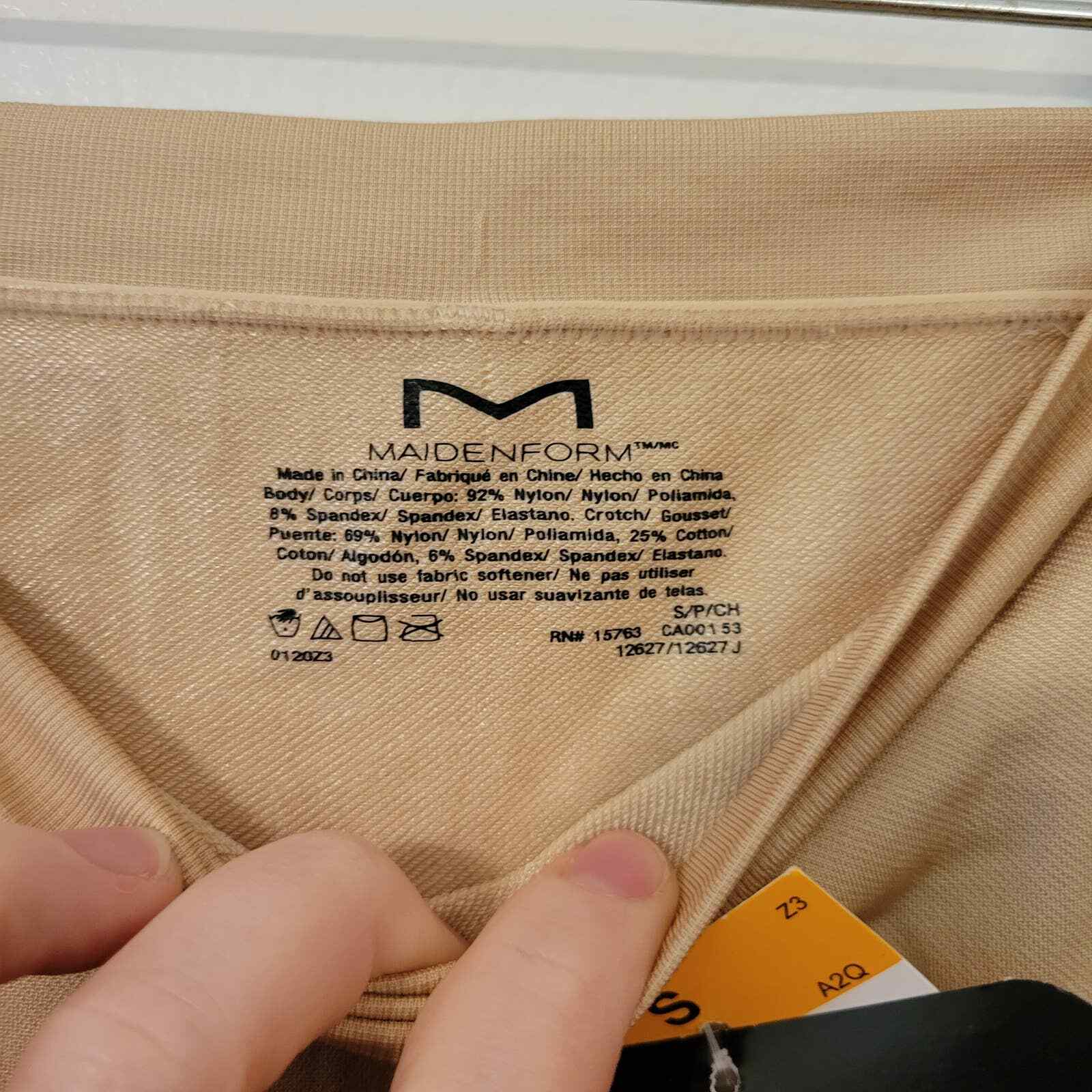 NWT Maidenform Nude Seamless Thigh Slimmer S