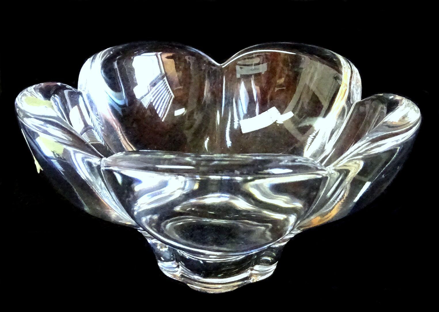 MIKASA Austria Flower Petal Sculpted Dish Scalloped Rim Clear Crystal Pedestal