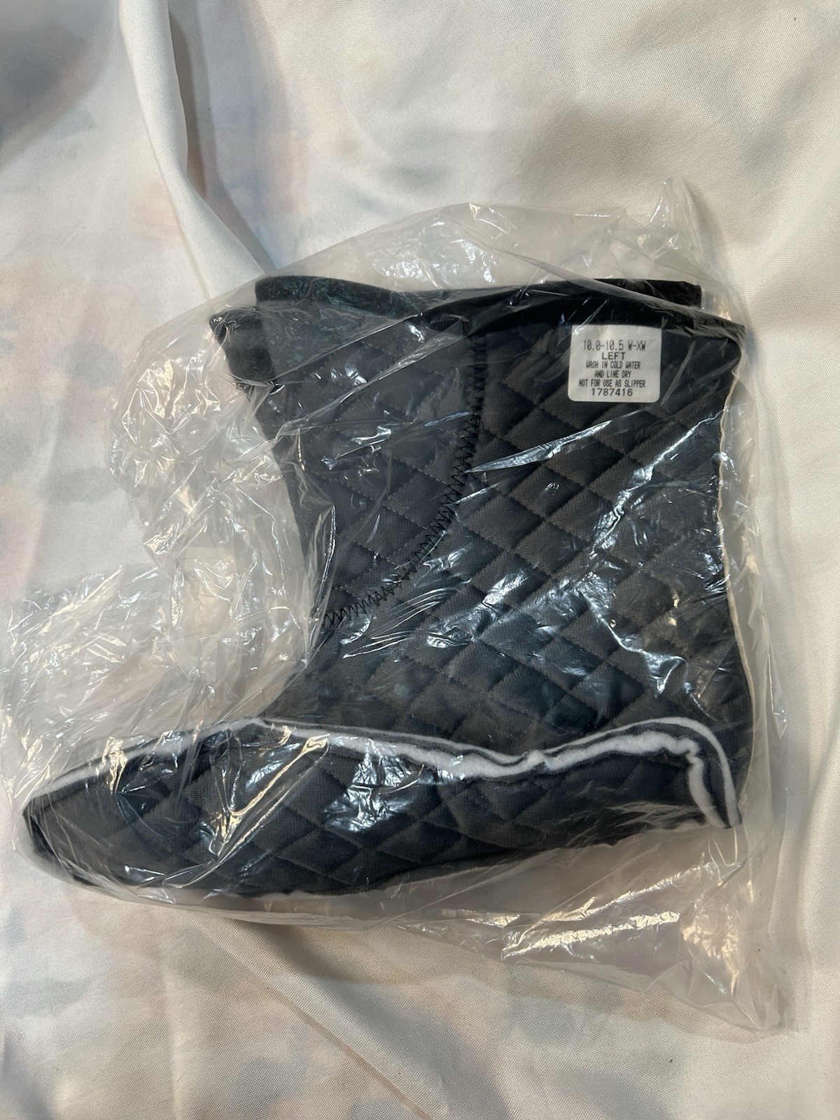 *NEW* QUILTED BOOT LINERS (BOOTIES), SIZE 10.0-10.5 WIDE/EXTRA WIDE (W/XW) *NEW*