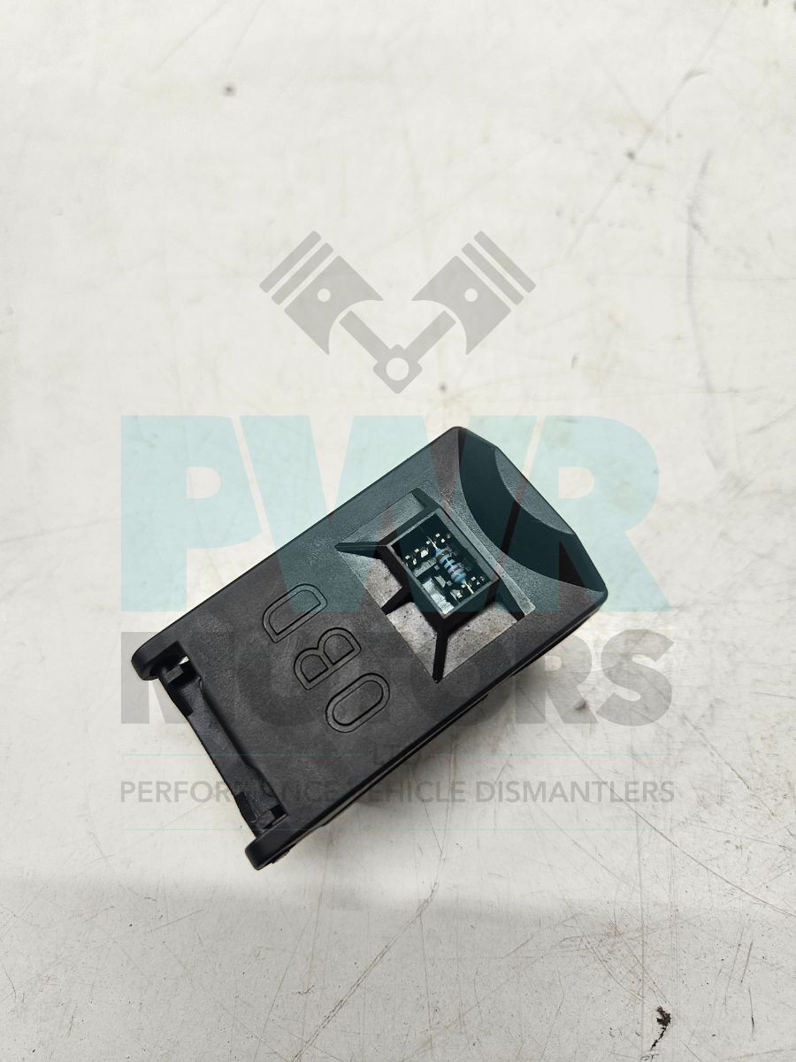 BMW X5 E53 OBD Plug Socket 8408030
