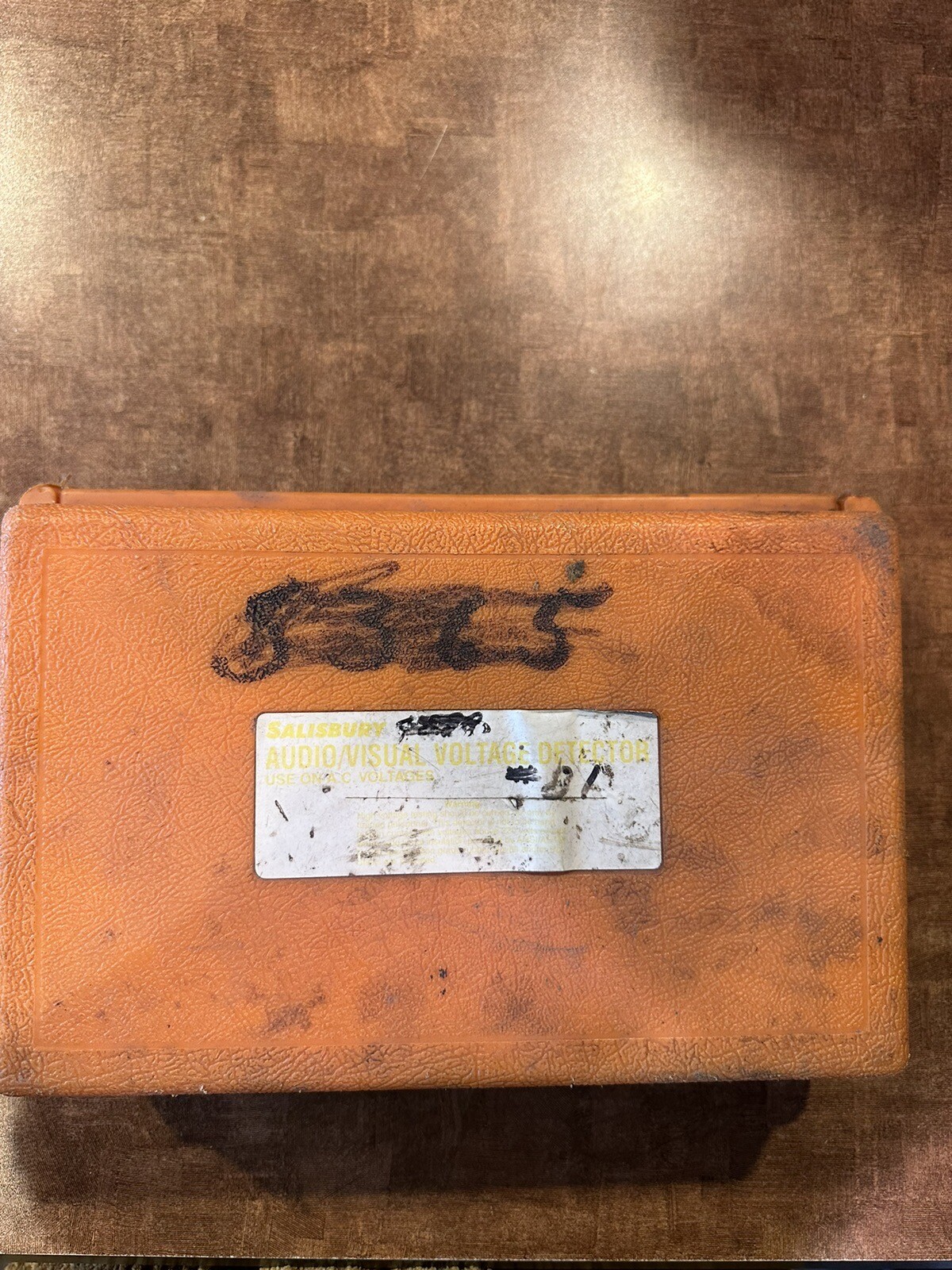 Salisbury WHS CO. Audio Visual AC Voltage Detector In Case￼