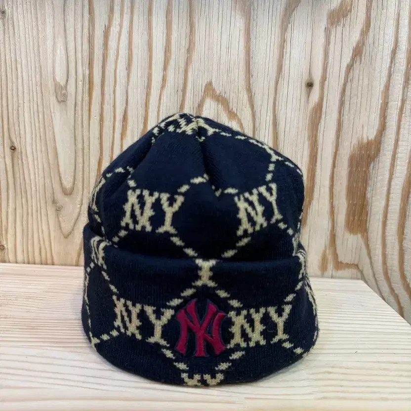 MLB NY Monogram Beanie Hat Navy Free Size