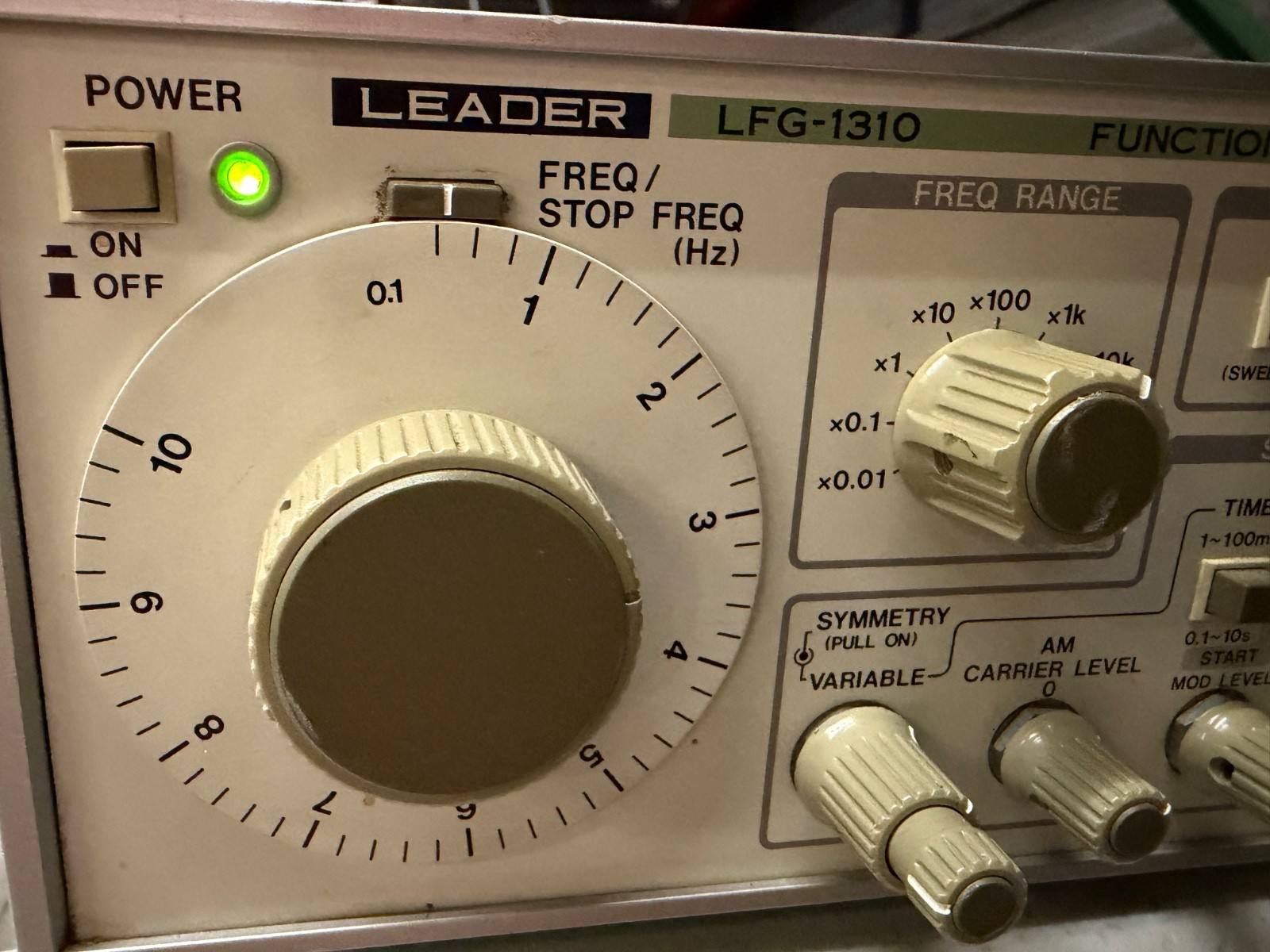 Leader LFG-1310 Function Generator