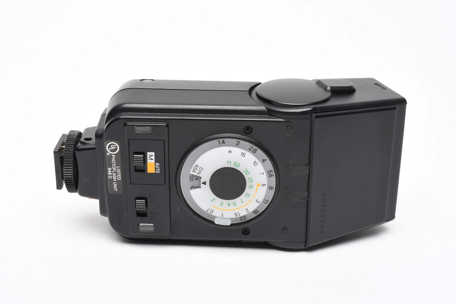 Minolta Auto 128 electronic flash, nice & clean, tested, w/Case+Manual+Diffuser