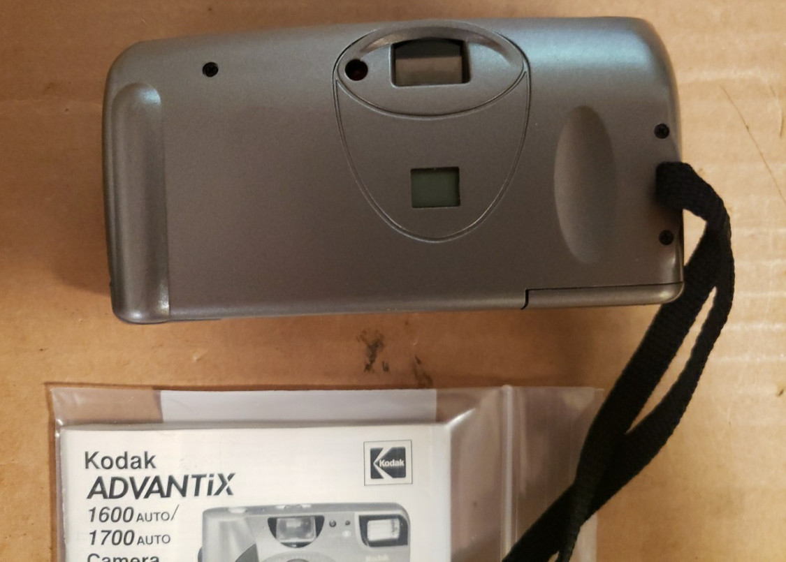 Vtg Kodak 1700 Auto Advantix Camera for Advantix Film UNTESTED