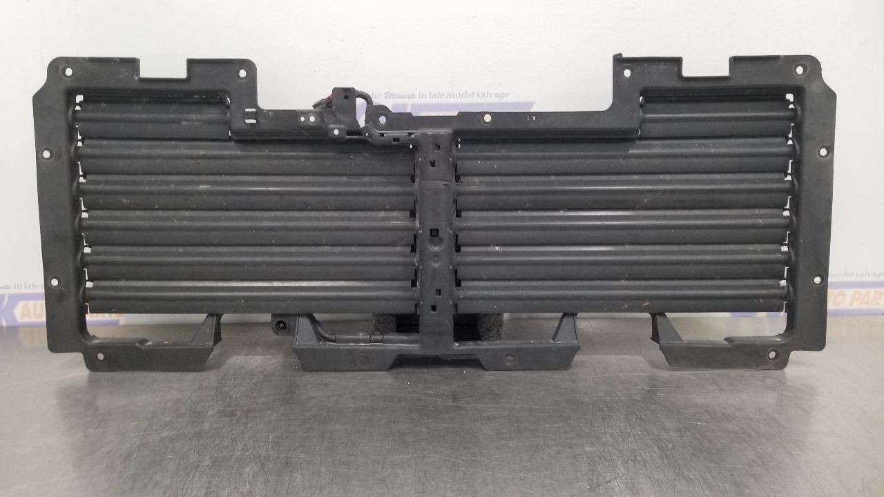 17 CHEVY TAHOE AIR SHUTTER ASSEMBLY