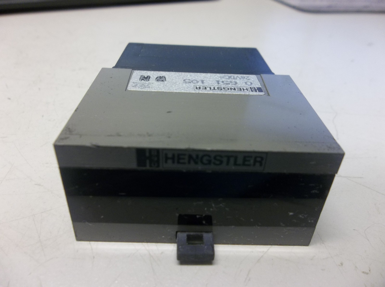 HENGSTLER DIGITAL COUNTER 0 651 105 24V  0651105