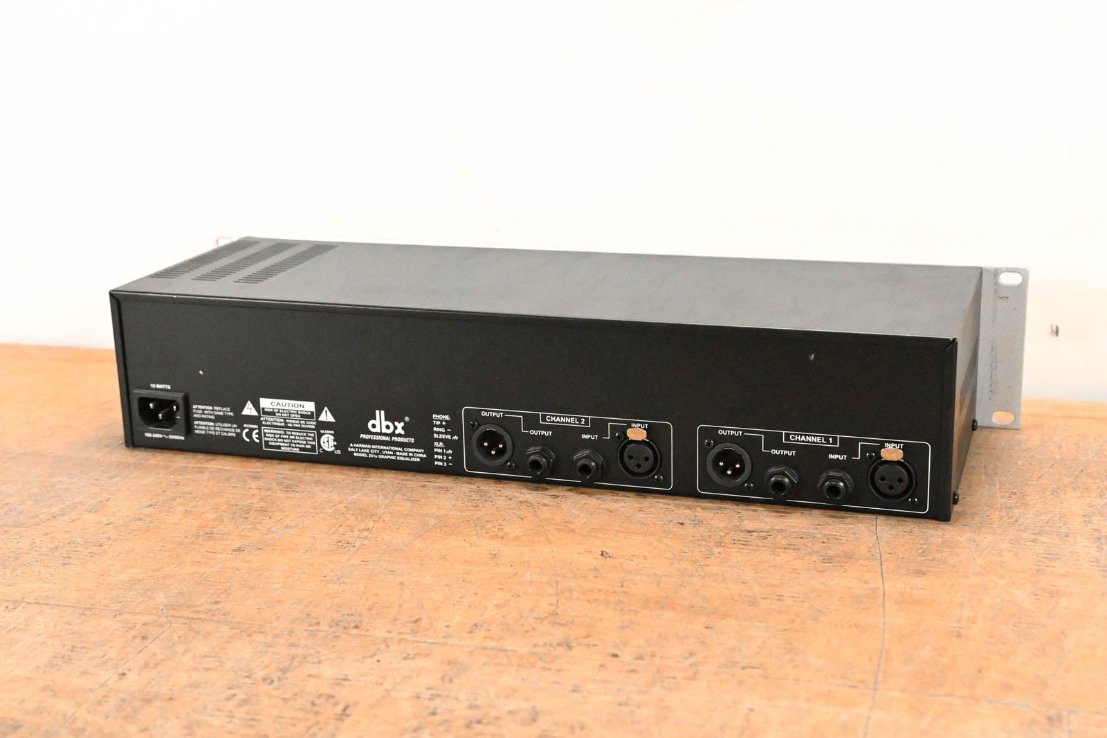 dbx 231s Two-Channel 31-Band Equalizer CG01QT1