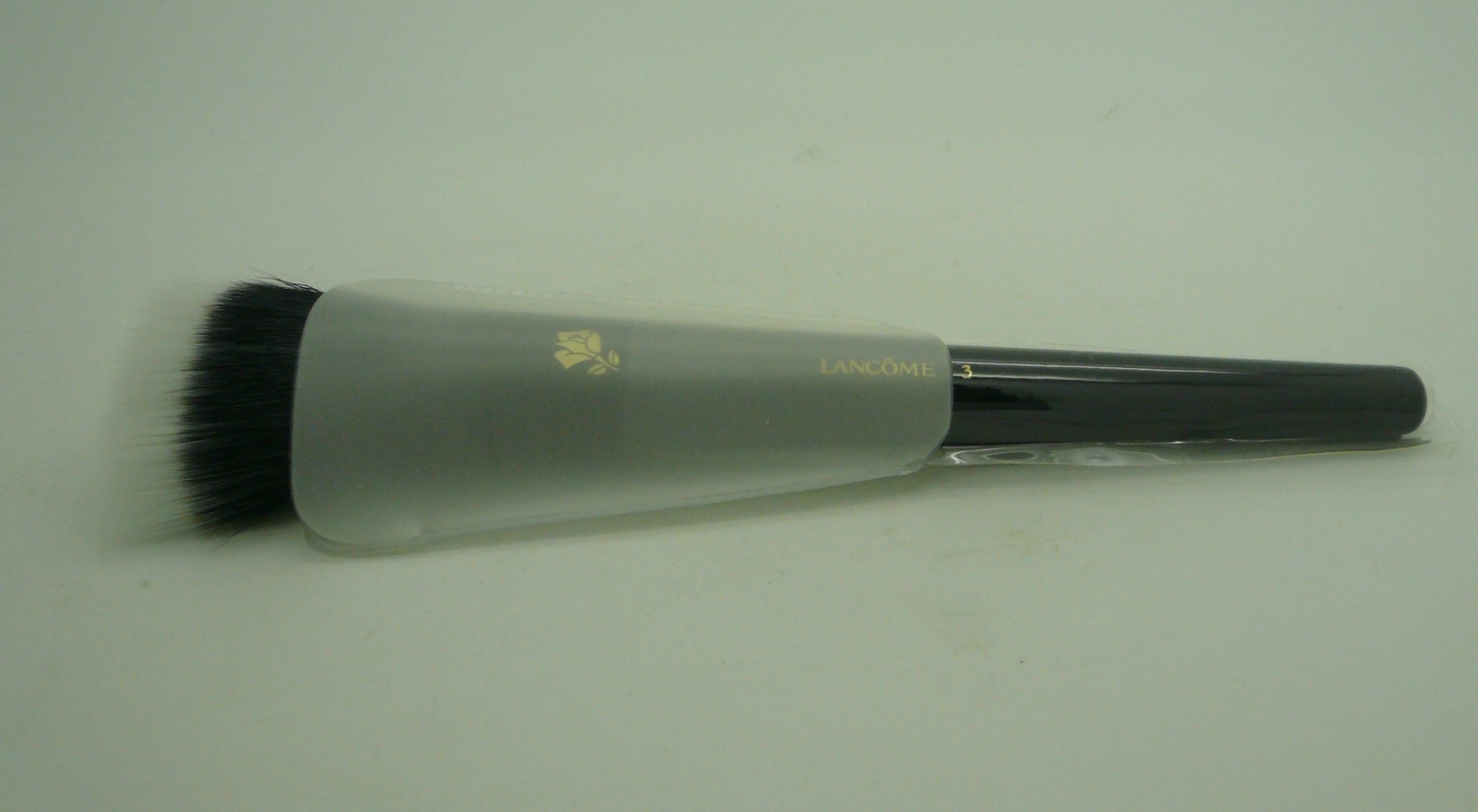 LANCOME Highlighting Illuminator Brush