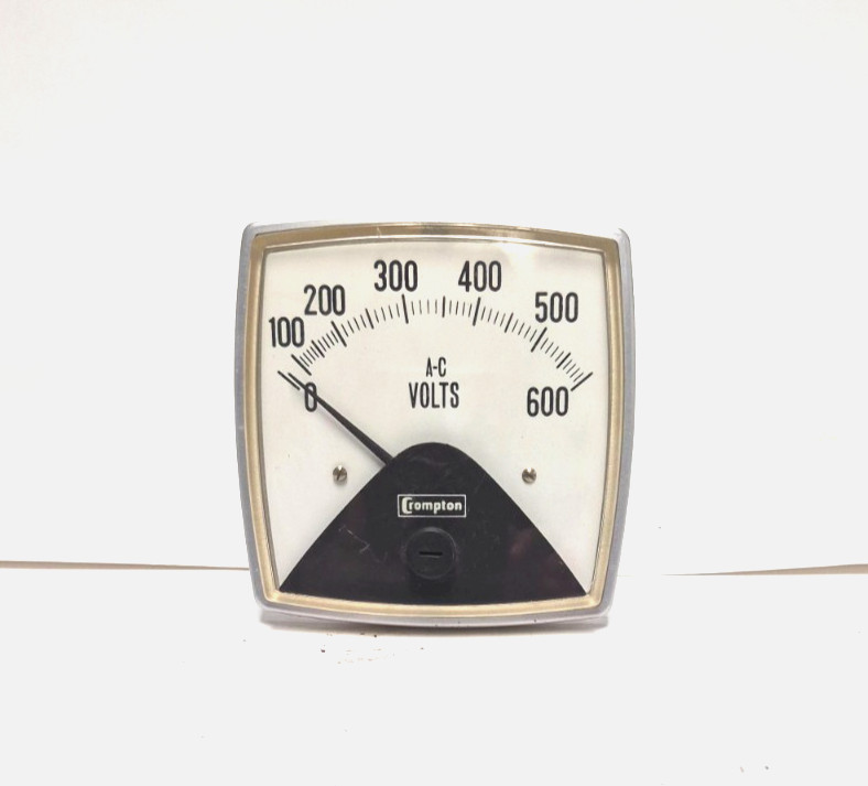 CROMPTON FIESTA 016 AC VOLTMETER 0-600 AC VOLTS IP-55 RATING 45-65 HZ