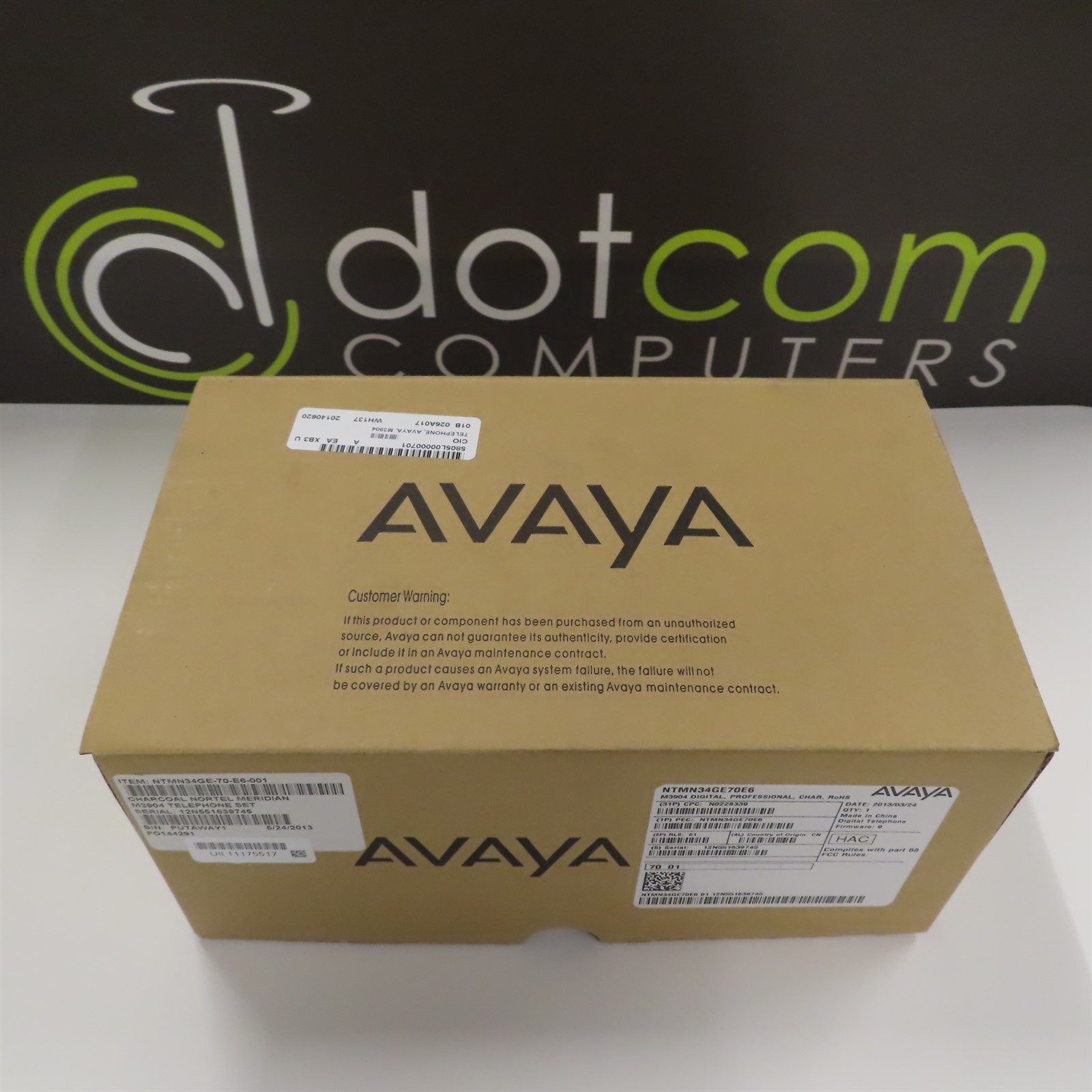 Avaya M3904 Charcoal Phone NTMN34GE70 RLS 1 Display 3904 Avaya Genuine Orig Box