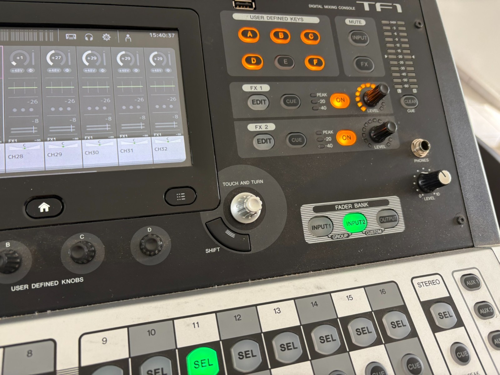 Yamaha TF1 Mixer