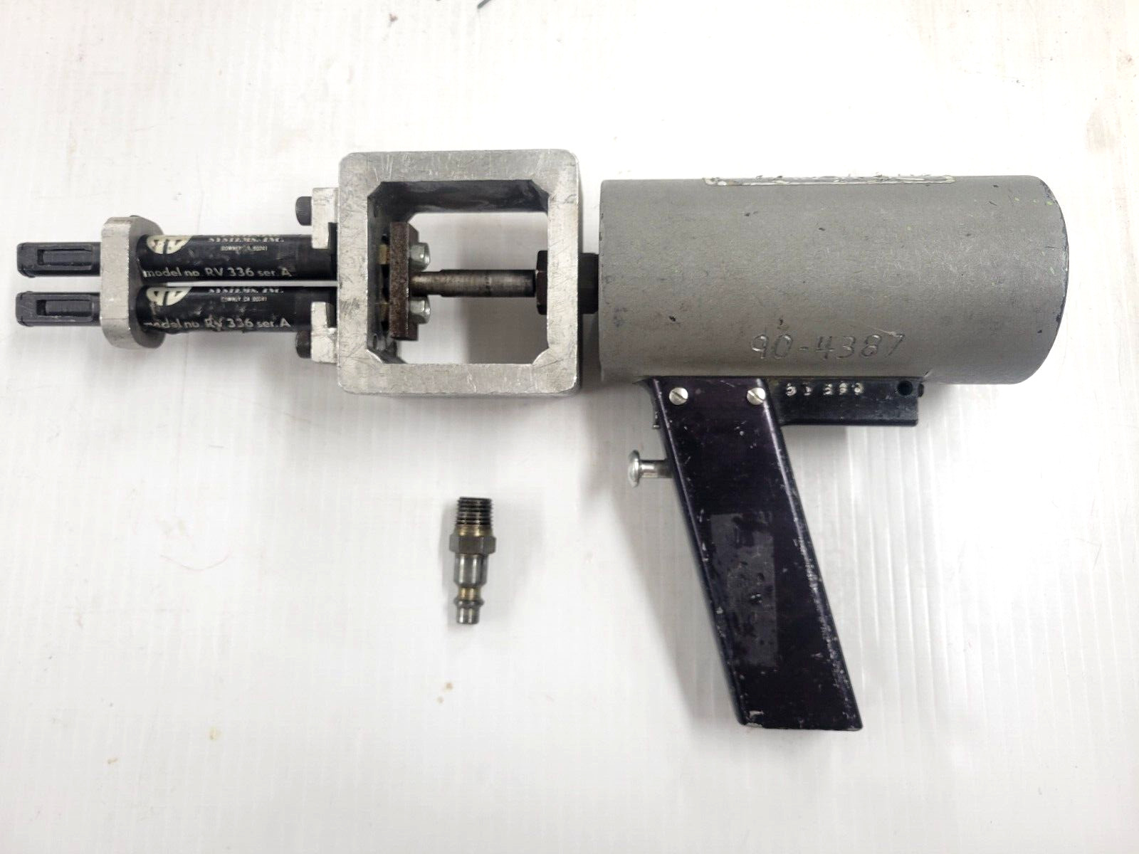 Surplus Allfast RV51 Riveter with Double/Nutplate pulling heads