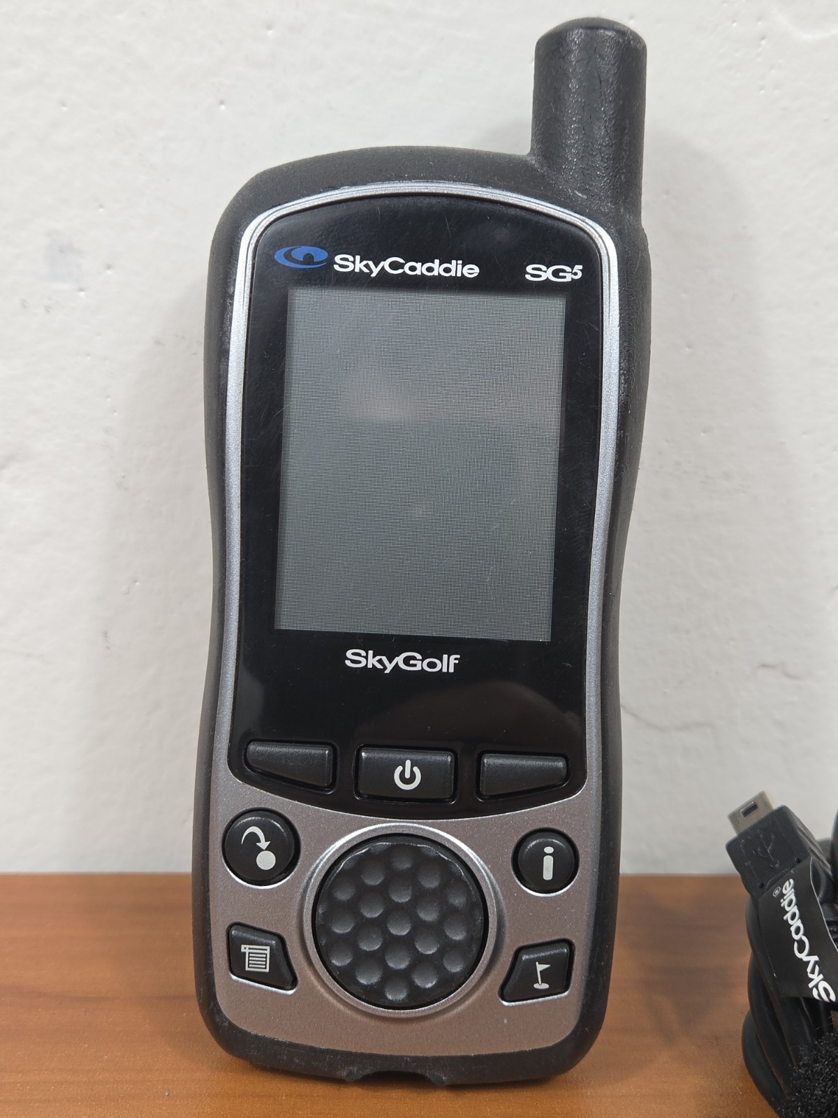 SkyCaddie SG5 Golf GPS Rangefinder Handheld w/ Charging Cable