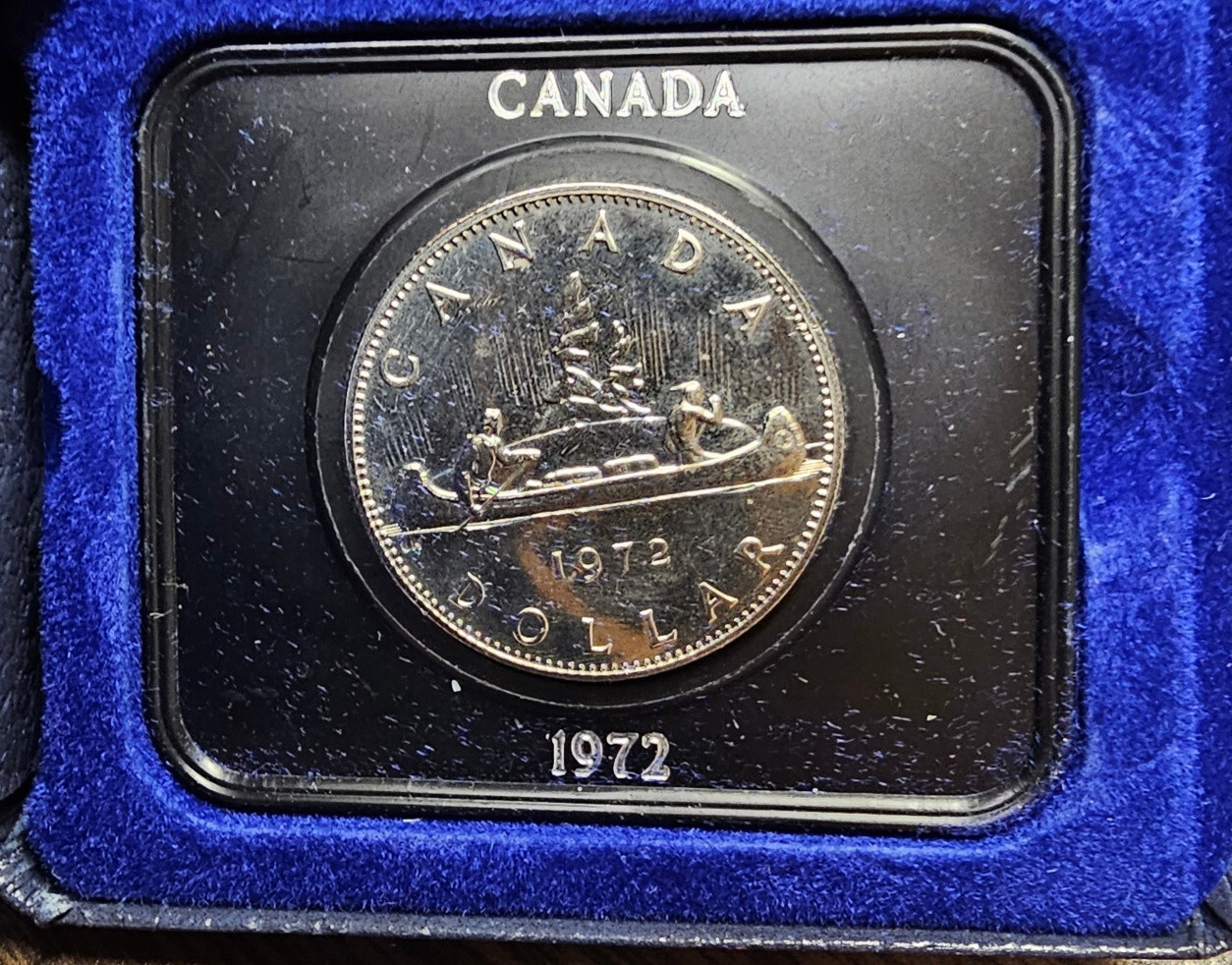 1971-1976 Canada Uncirculated Nickel Dollars 7 in their original mint case