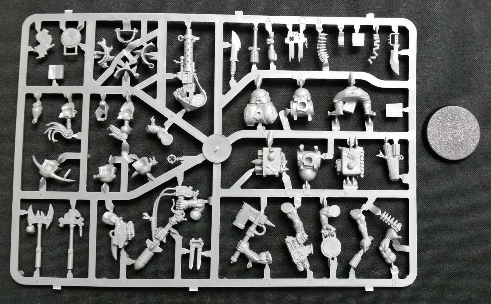 Ork Boyz Nob Power Klaw Bosspole Eavy Choppa Grenades 40K Space Orks Nobz Knives