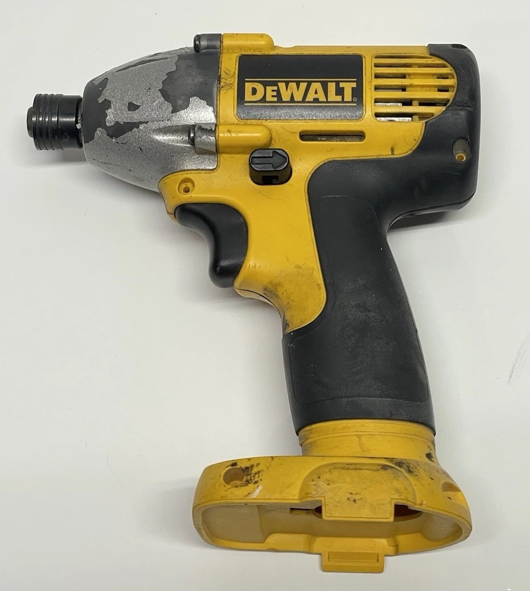 DEWALT DW052 1/4" IMPACT DRIVER DRILL (TOOL ONLY) Heavy Duty Cordless