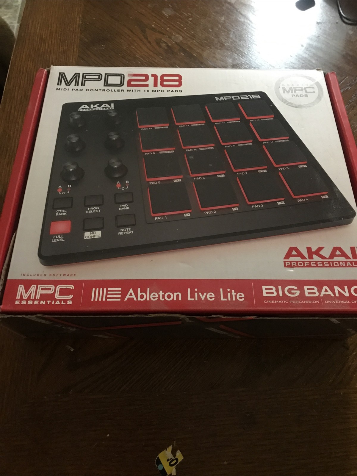 Akai MPD218 Mini Pad Controller