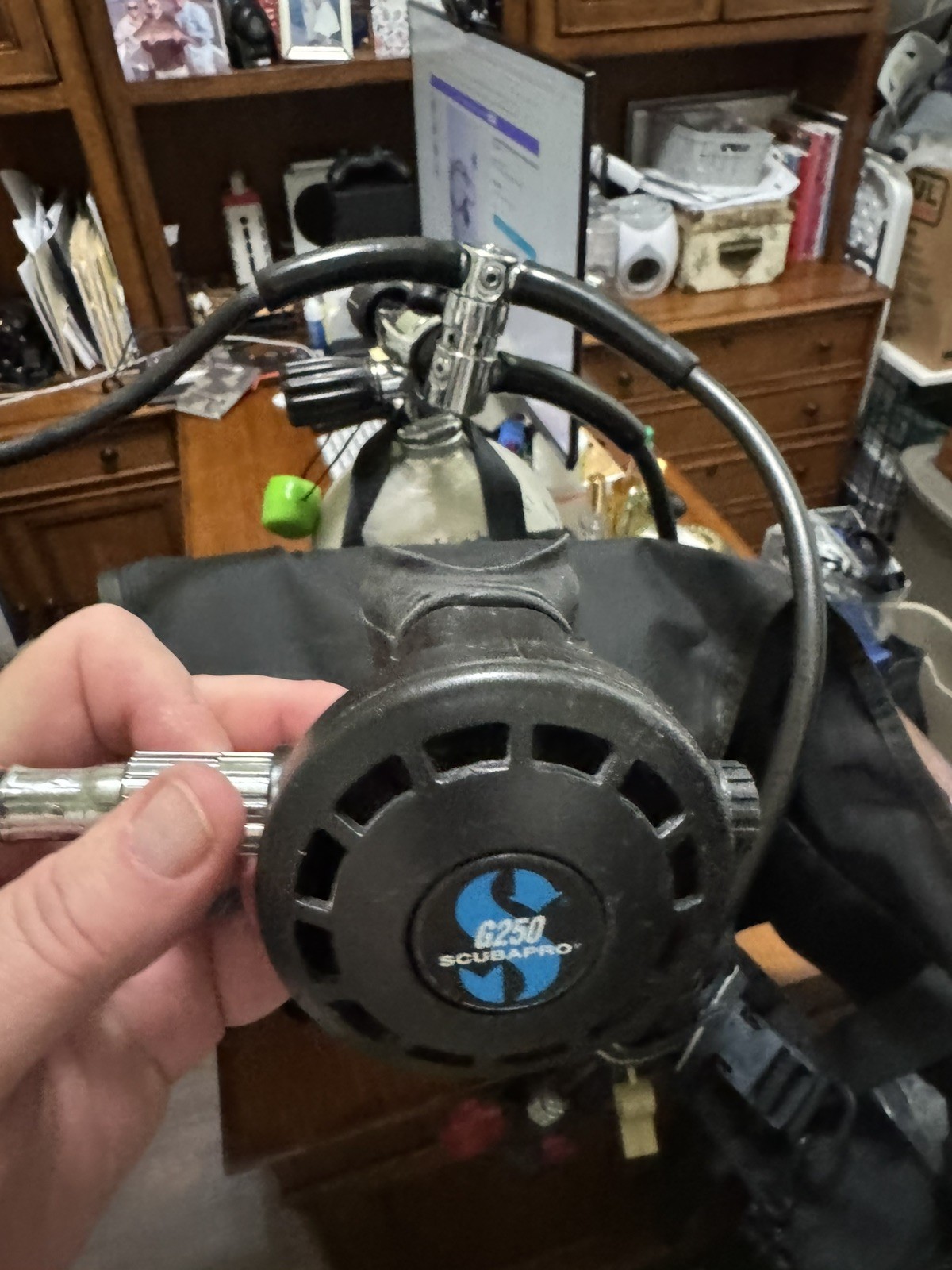 SUBAPRO MK 10 G250 Regulator with pressure and depth Gauge. Medium BCD w AIR 2