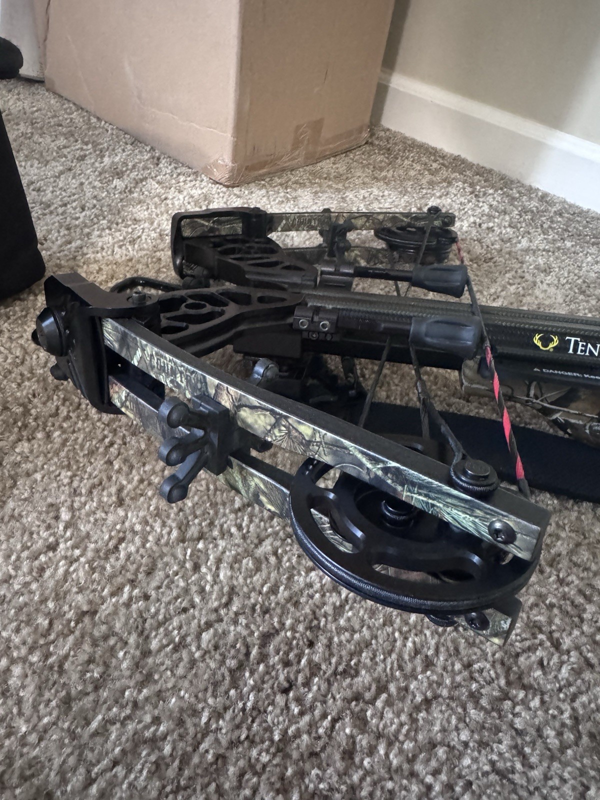 TenPoint Vapor Crossbow with Soft Case and Accessories