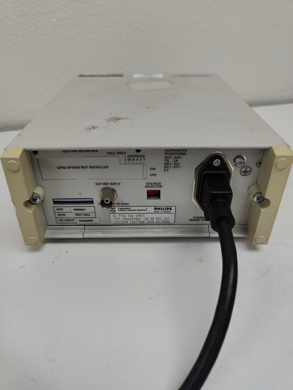Philips - PM6669 Universal Frequency Counter UNIT ONLY