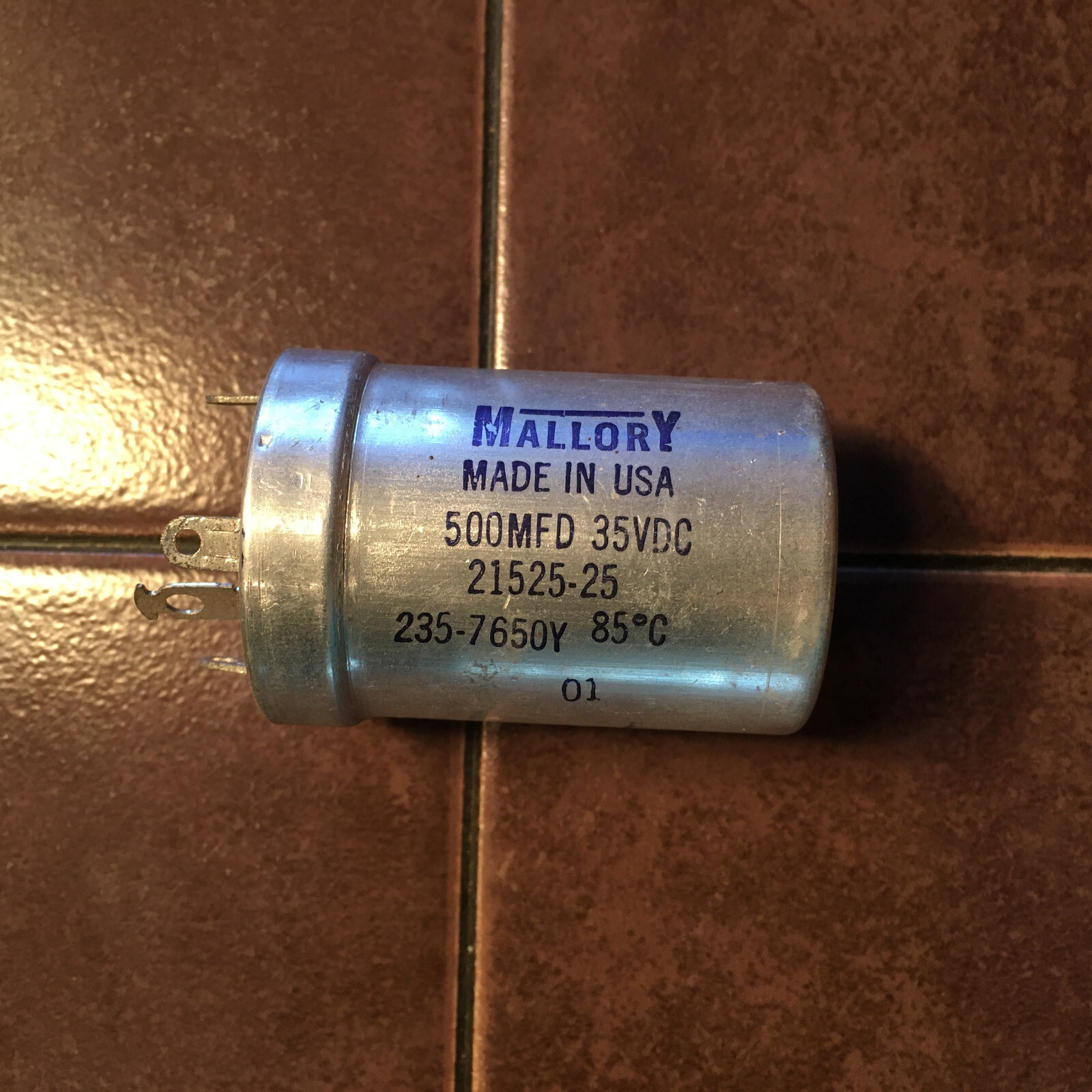 Mallory 21525-25, 500mfd, 35vdc Capacitor.