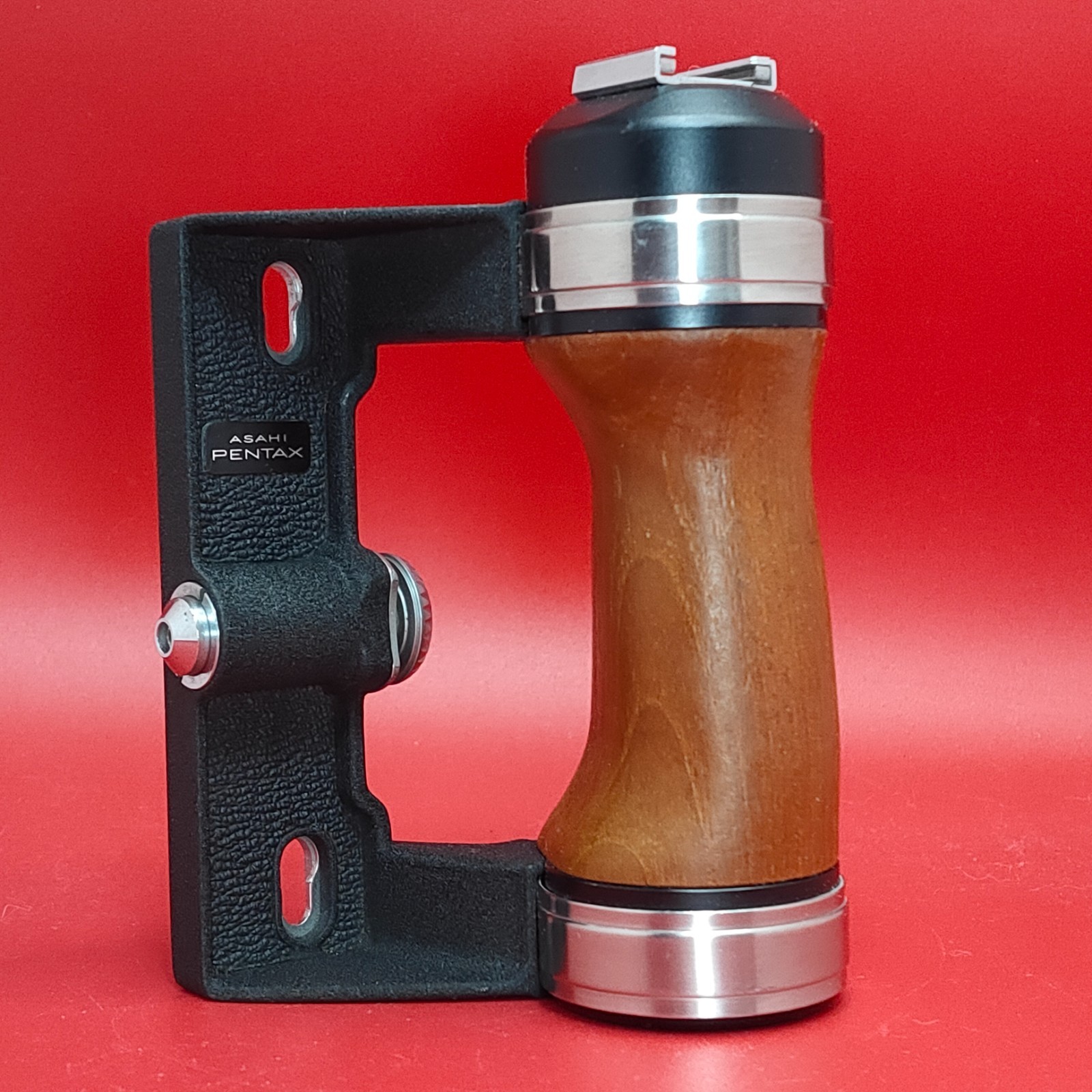 [MINT] Asahi Pentax Wood Hot Shoe Hand Grip for 6x7 67 67II Camera From JAPAN