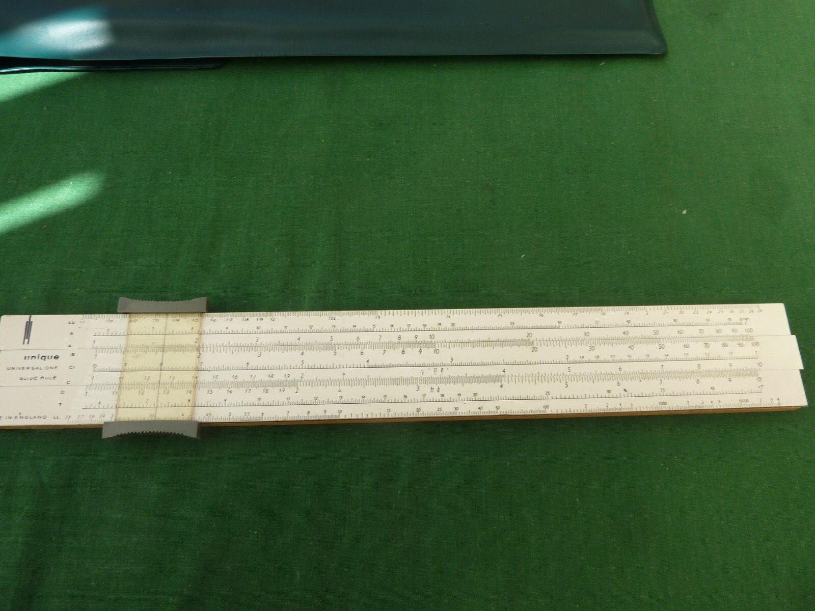 UNIQUE 'UNIVERSAL ONE' SLIDE RULE WITH POUCH