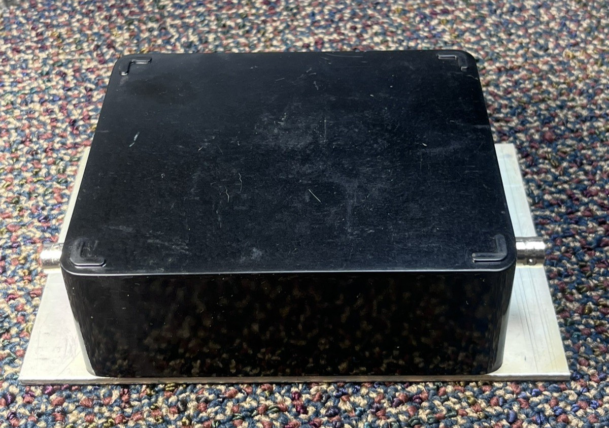 (1) PELCO GROUND ISOLATION TRANSFORMER, GIT100. TESTED. GUC.