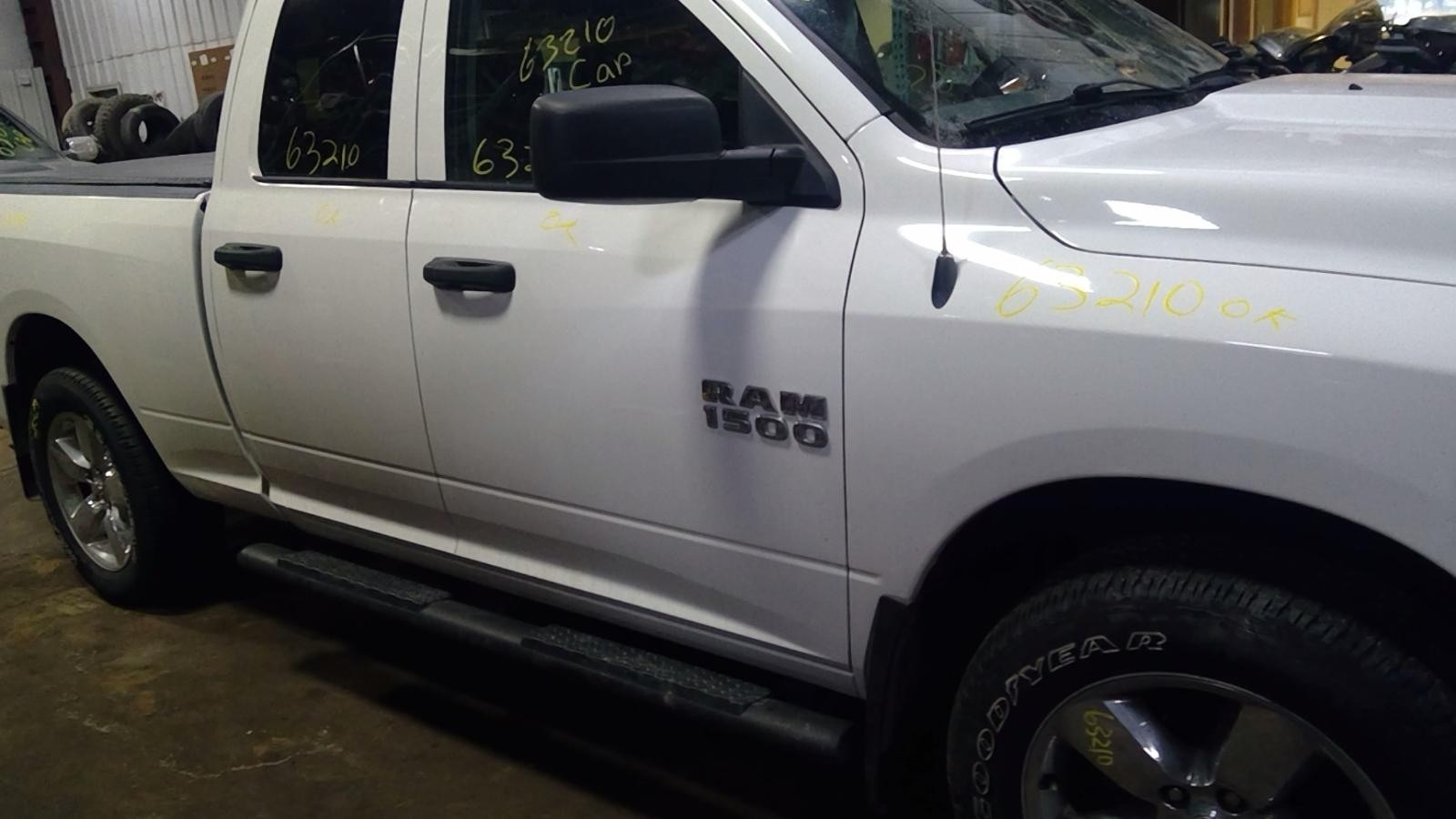 Used Floor Jack fits: 2018 Ram Dodge 1500 pickup Grade A