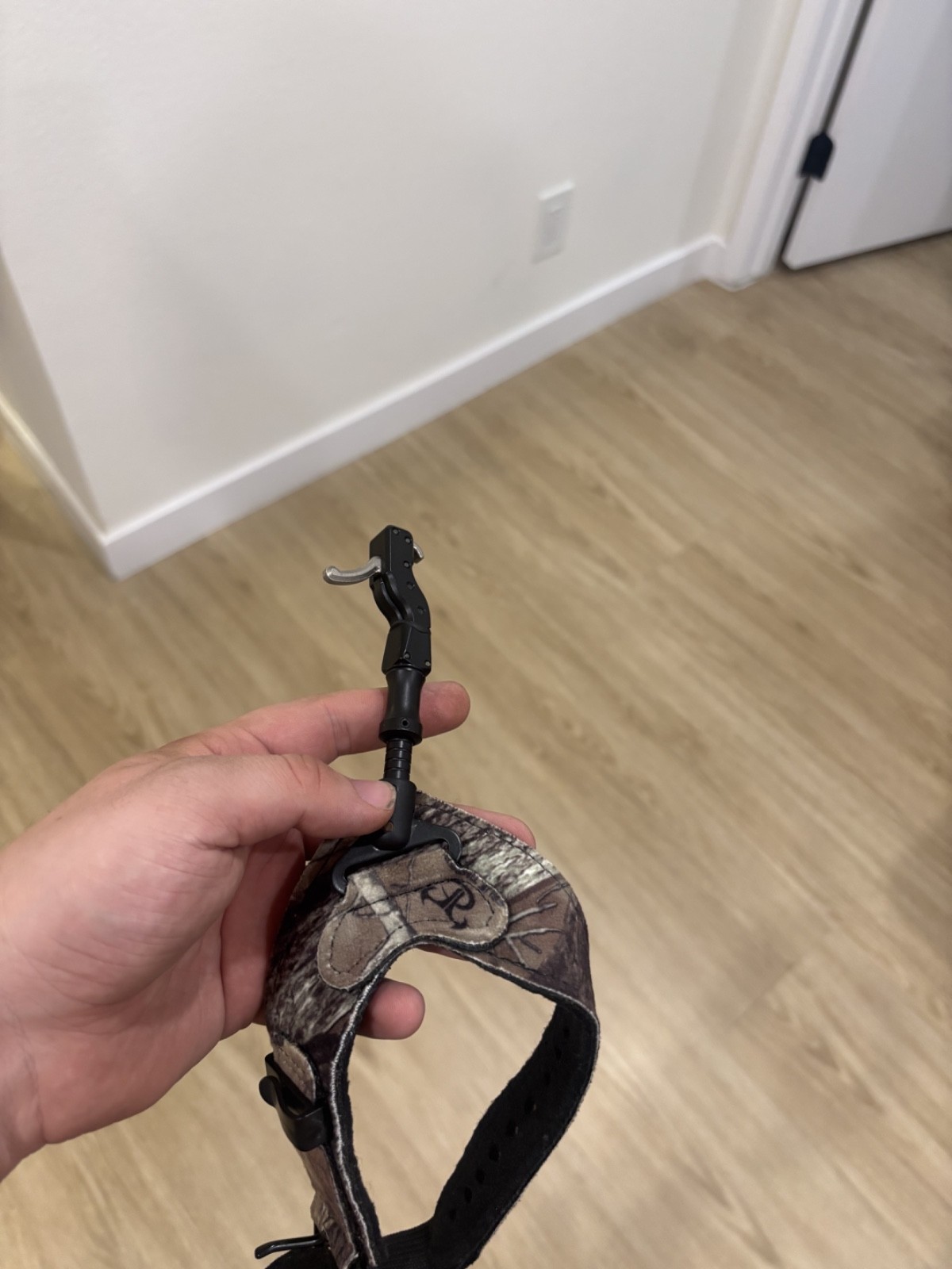 Diamond Archery Deploy SB Carbon Compound Bow Package & Trophy Ridge Accessories
