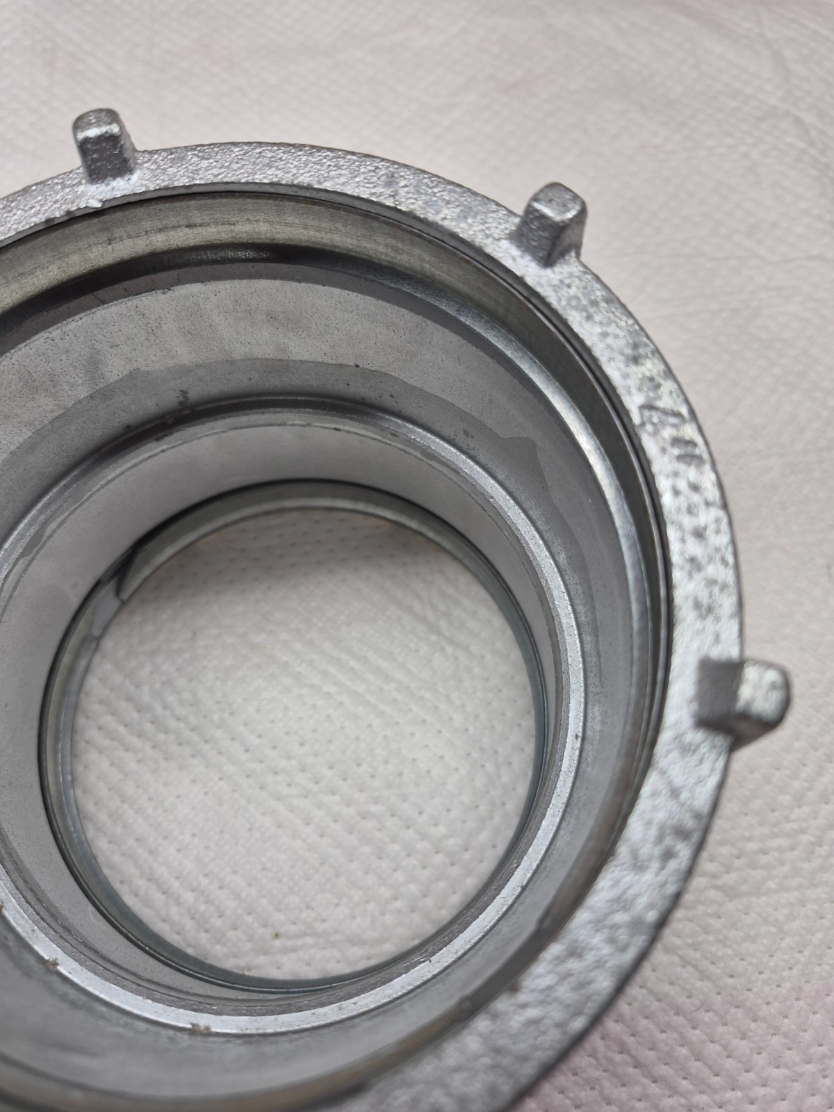 SOUTHWIRE MNT-2769, 4" Rigid/IMC Threadless Compression Conduit Coupling