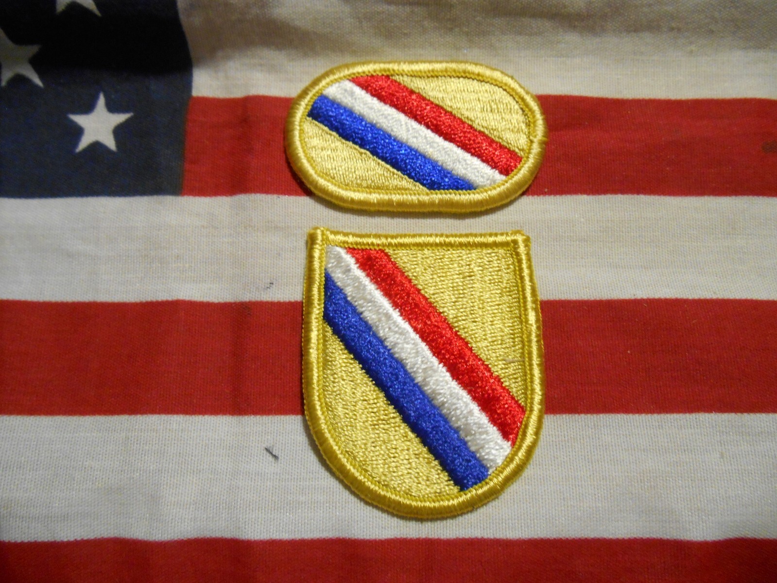 US ARMY SPECIAL OPERATIONS COMMAND CENTRAL BERET FLASH & PARA OVAL PATCH