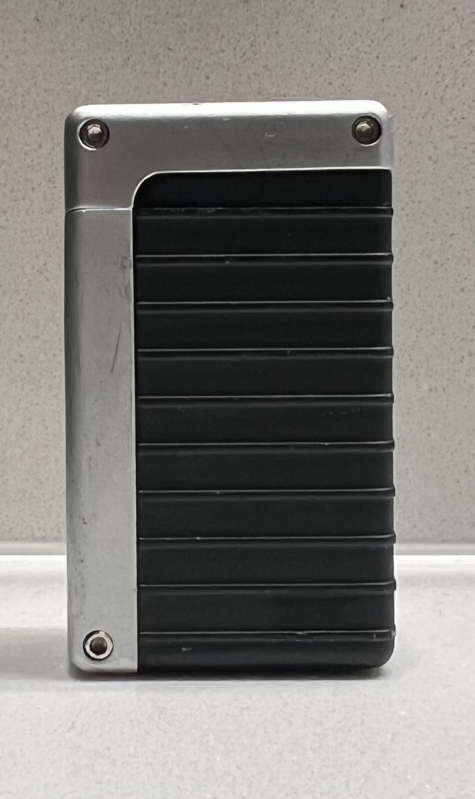 Vintage Old Stock Novelty INC. Lighters Collectible With  Some Wear In 6 Colors