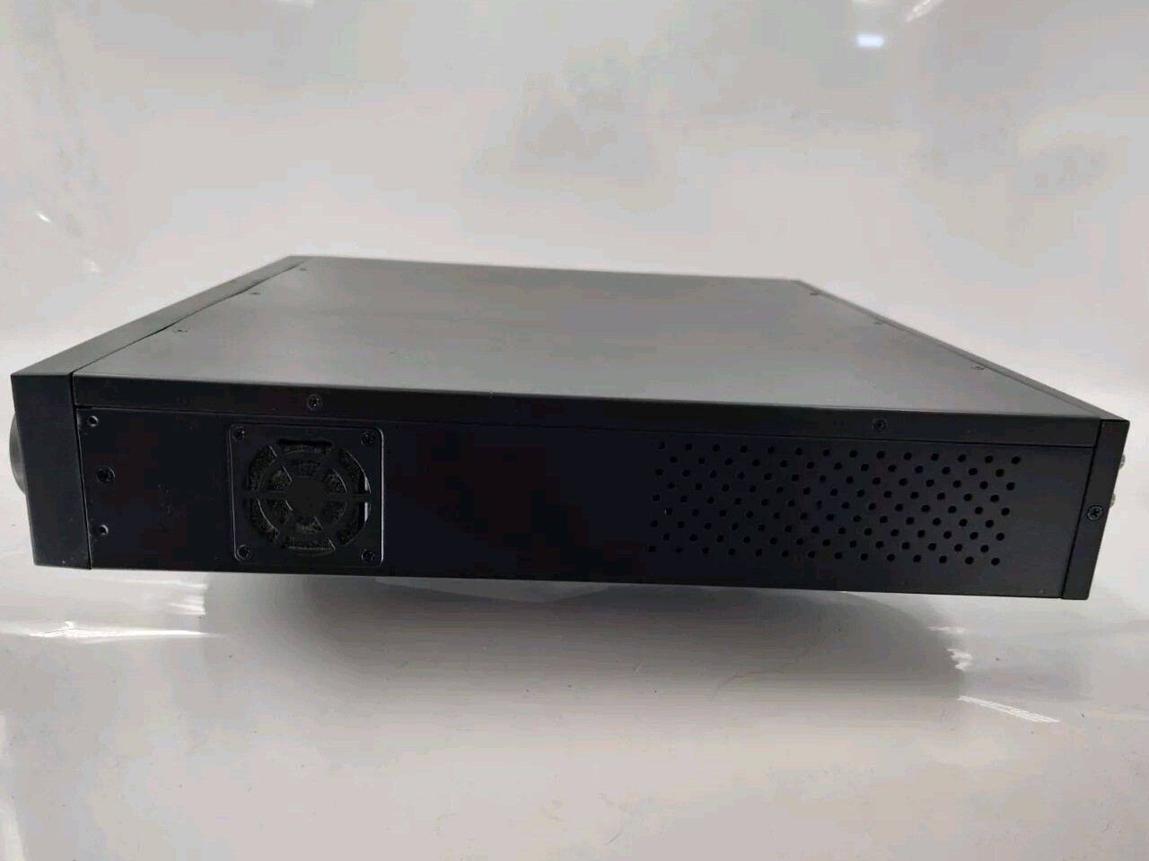 EverFocus Surveillance DVR EDVR4DI -AS IS- DVD Recorder Parts/Repair EB-15703