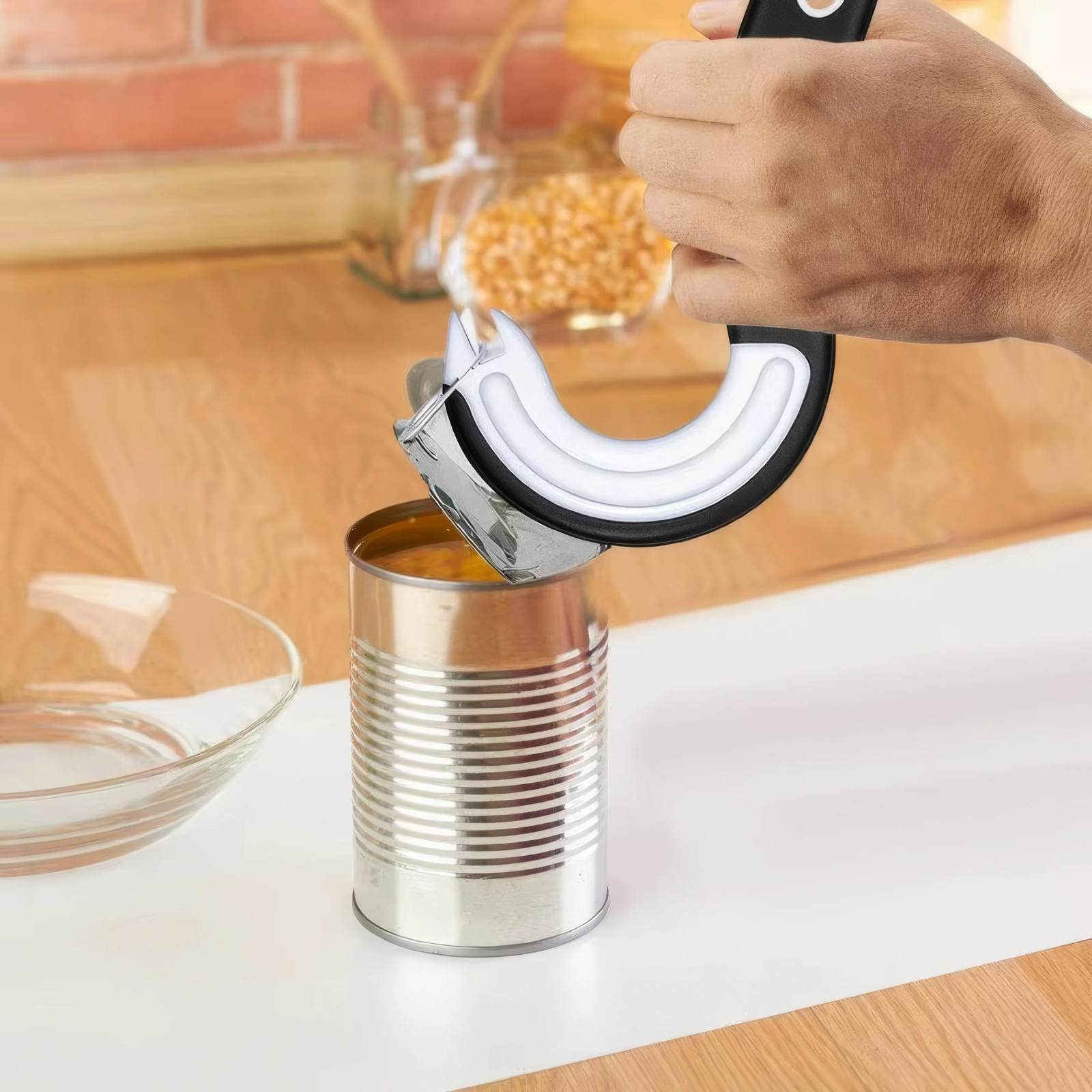 1 Piece Hook Type Can Opener Black, Easy to Grip Hook Design for Easy Opening, S