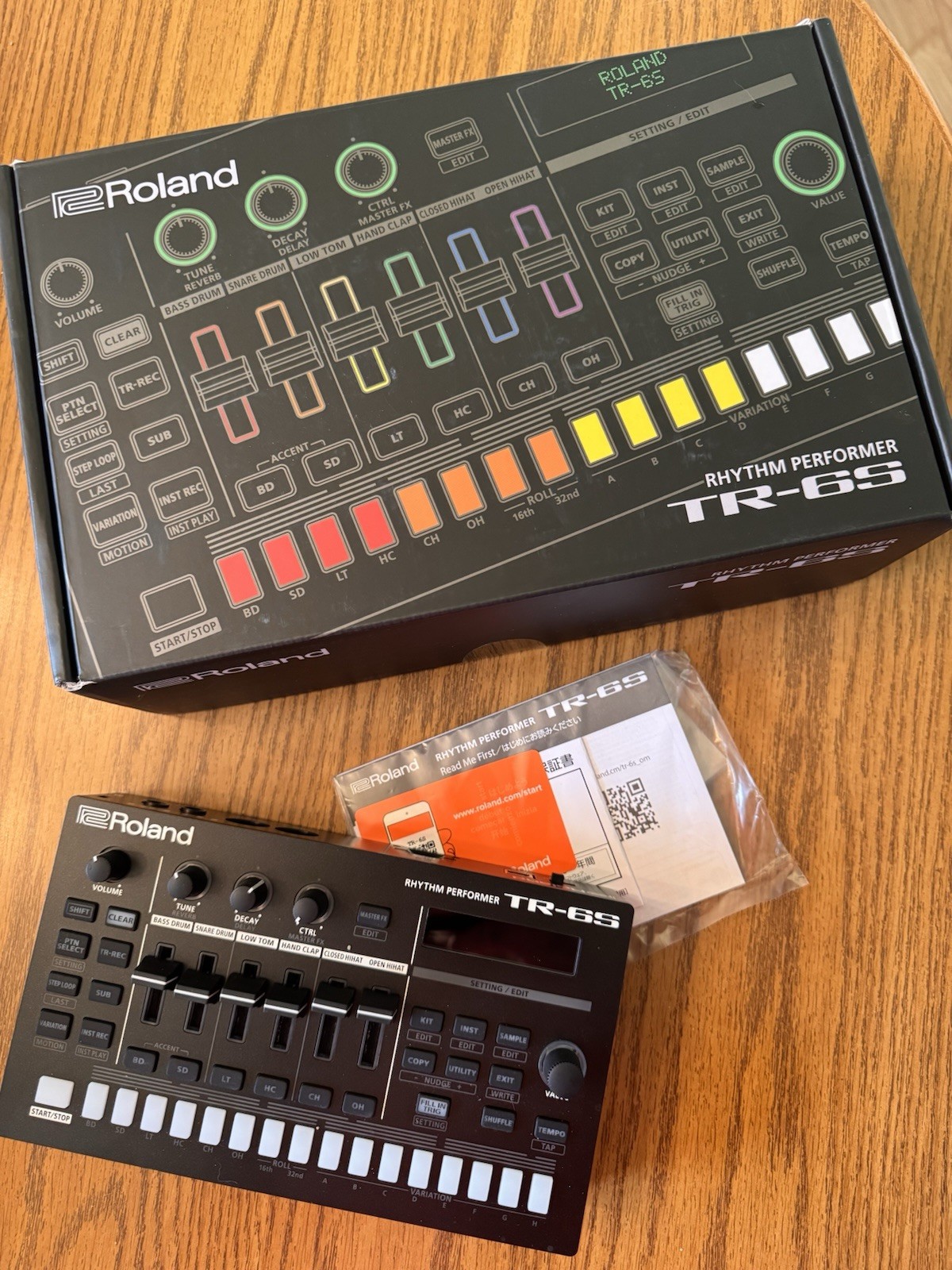 Roland TR-6S Rhythm Performer Drum Machine