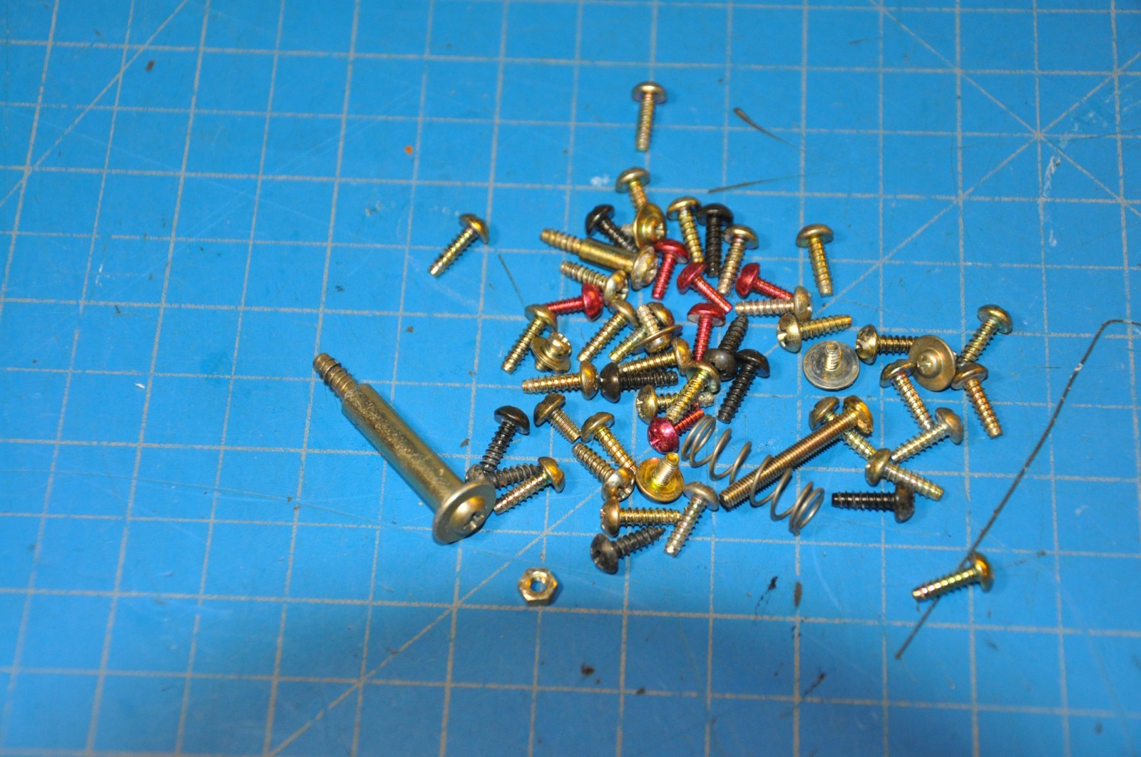 Sony CDP-C305 CD Changer Replacement Parts Bolts Screws & Nuts