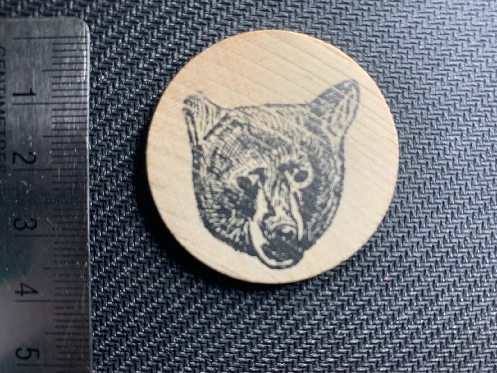 Wooden moncton coin club 1982 black bear Magnetic Hill Game Farm