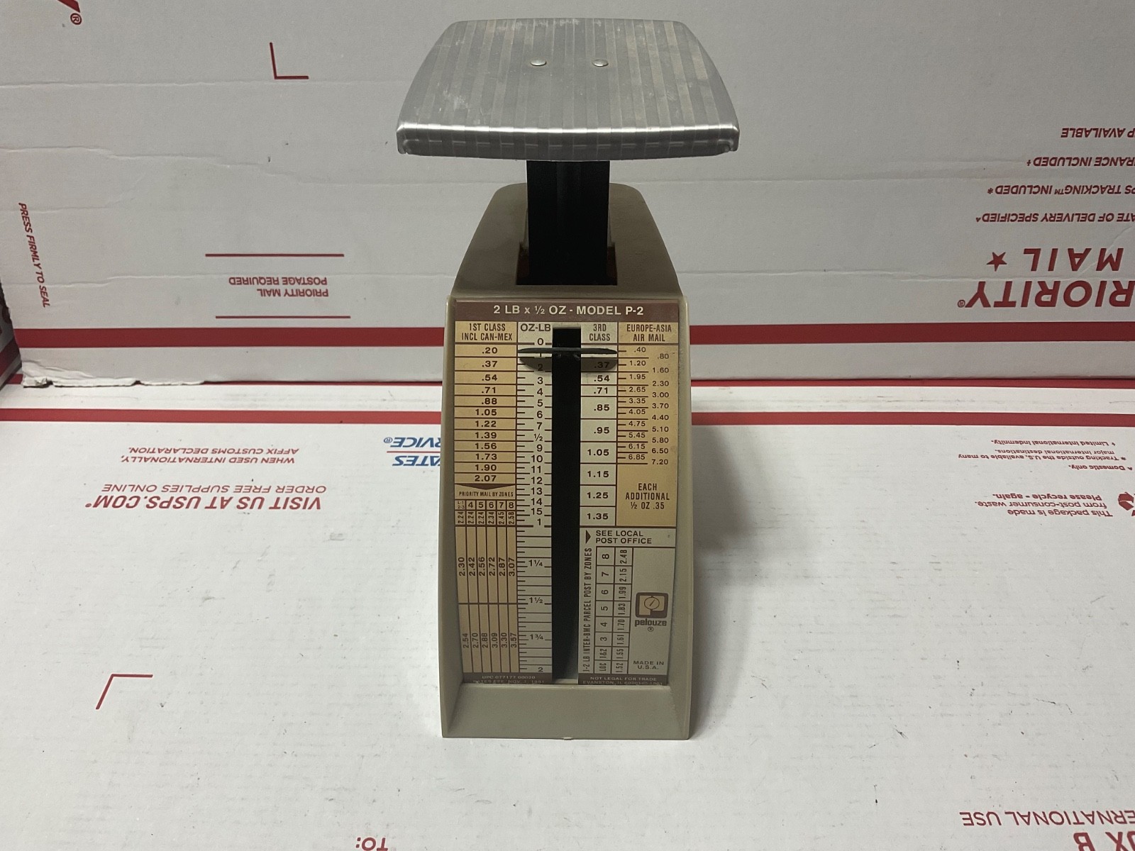 Vintage 1981 Model P-2 PELOUZE 2 lb Postal Mailing Scale.