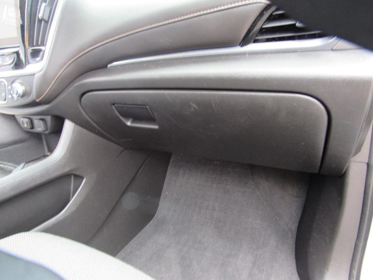 TRAVERSE  2020 Glove Box 1062584