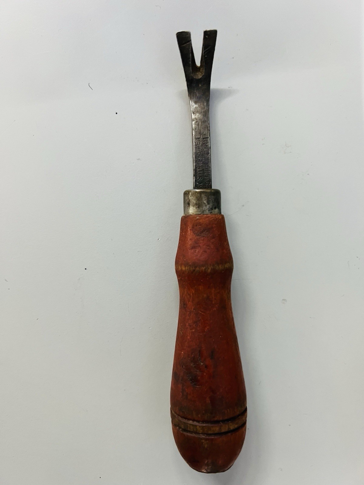 Vintage Pry Bar Tack Nail Puller Wm Johnson Newark USA Wood Handle 6 Inch