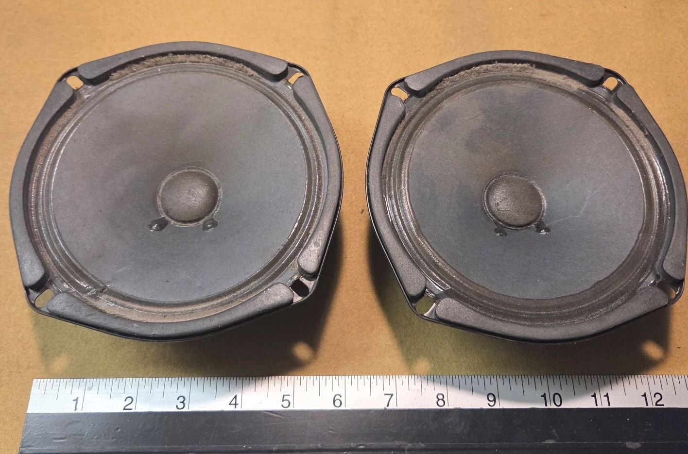 Rowe Ami cd-100 jukebox mid-range speakers - 2 for 1 price - Tested good