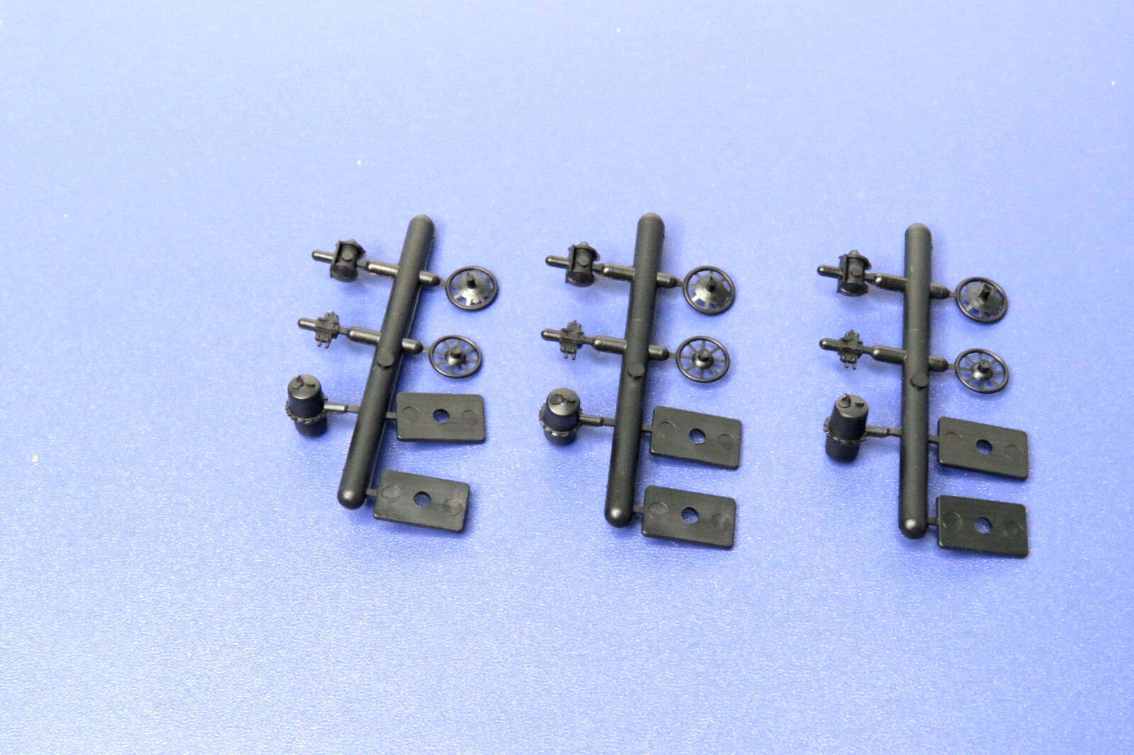 3 PCS ROUNDHOUSE HO PARTS SMALL DETAIL PARTS BRAKE WHEEL UNDER TRIM