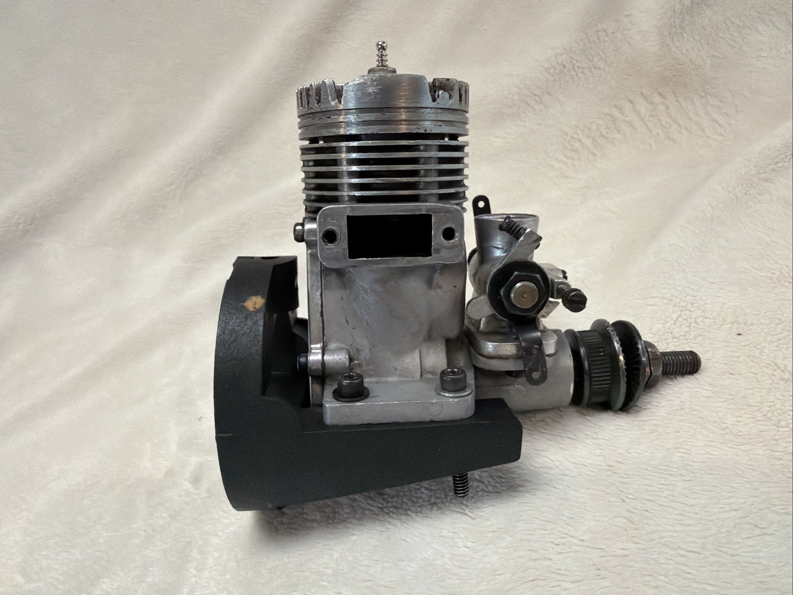 Fox 40 Glow Plug Engine R/C, Boat Set Up, Also Airplane ￼