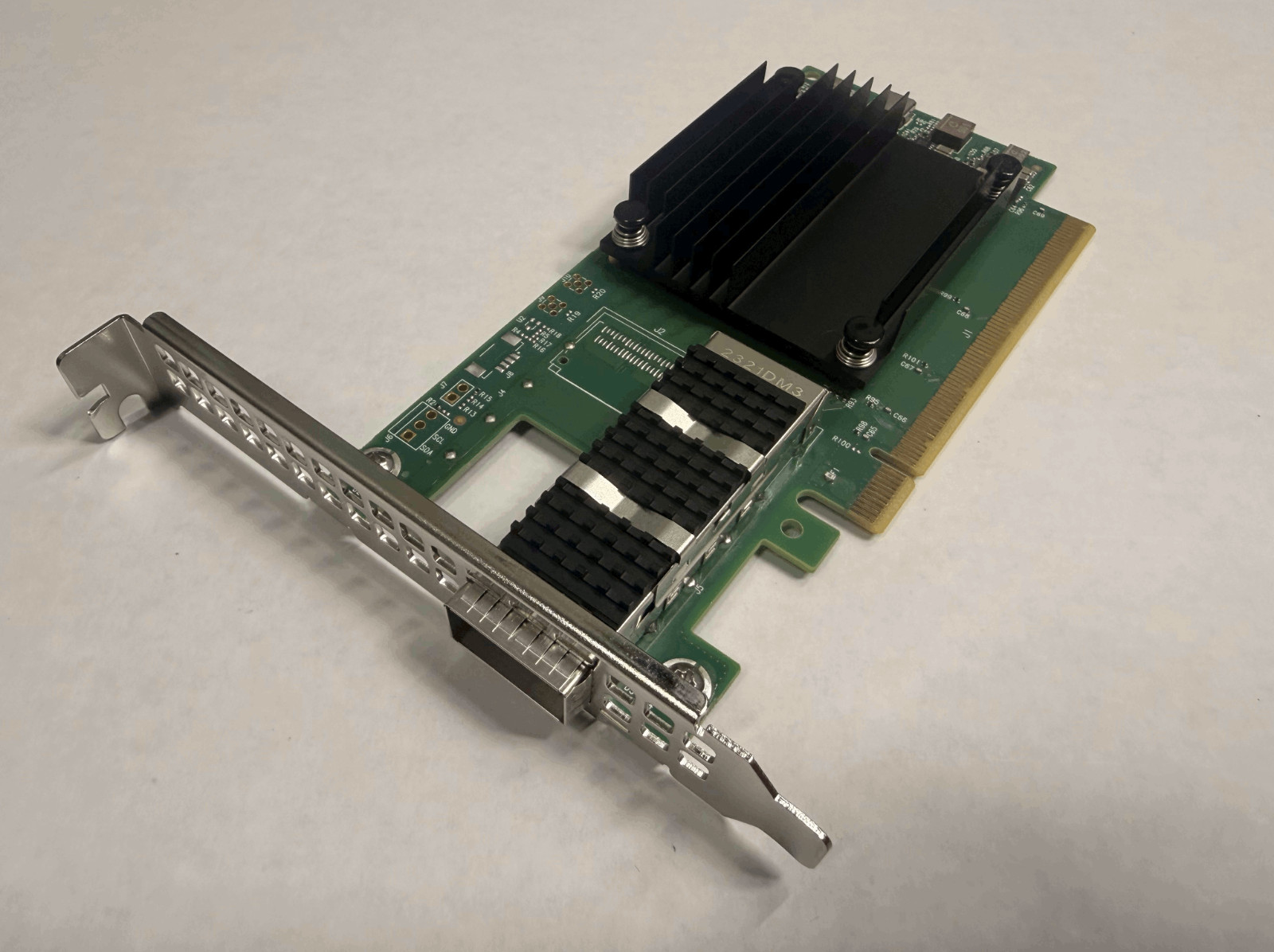Mellanox ConnectX-6 Dx 200GbE QSFP56 PCIe Adapter  MCX623105AN-VDAT  CX623105A