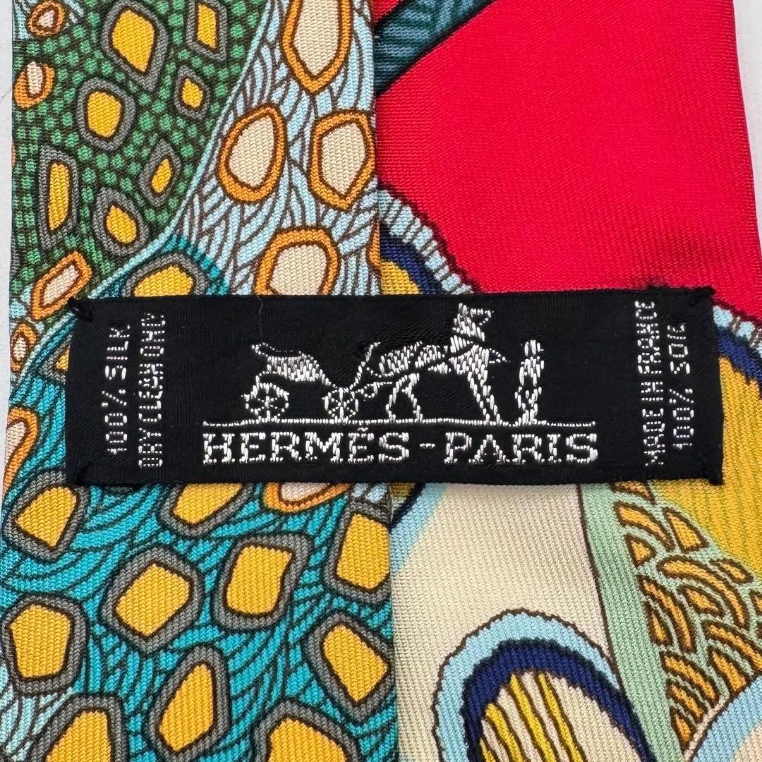Hermes Silk Necktie Undersea Fish Coral Pattern Red Pink Excellent Condition